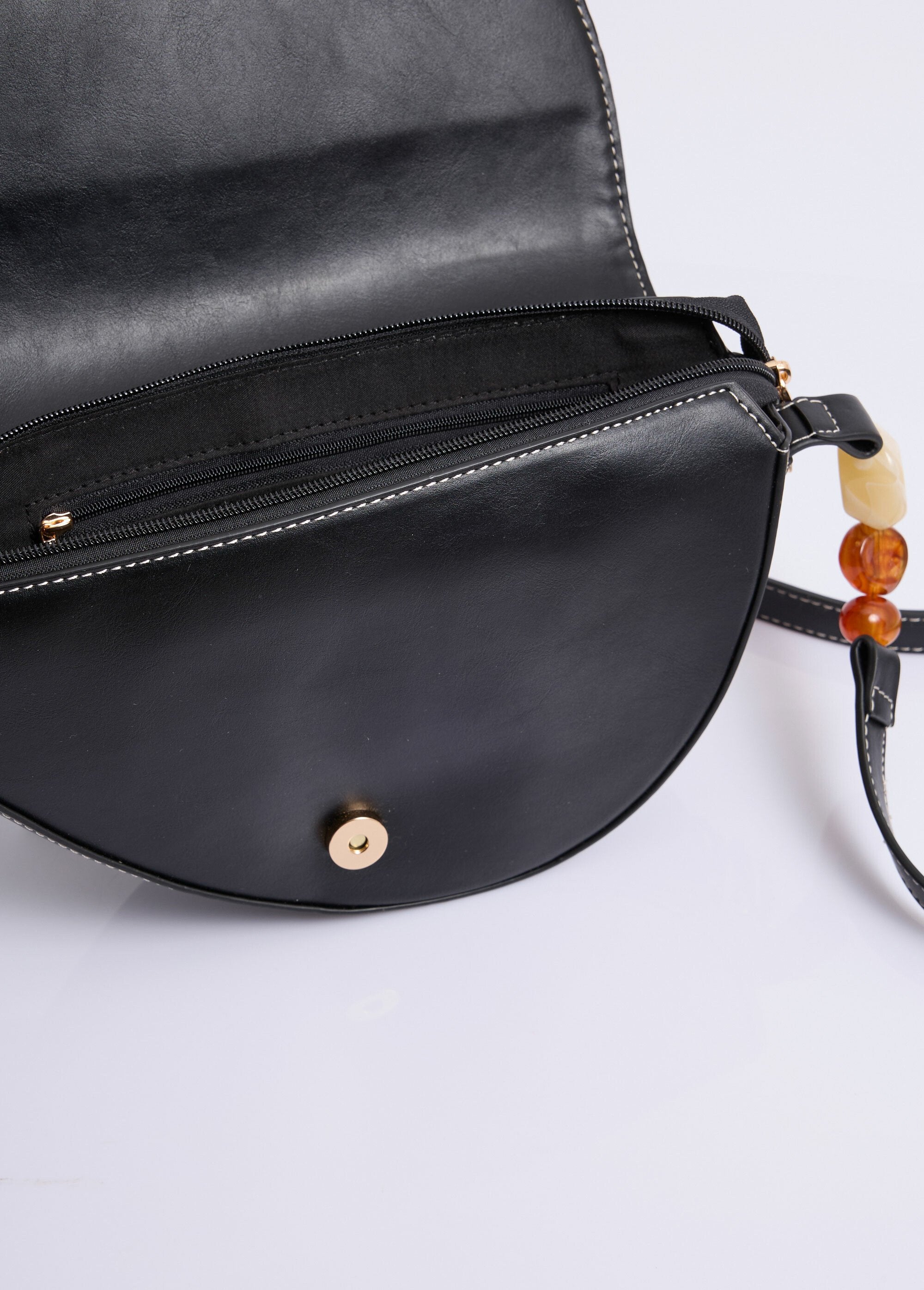 Bolso_bohemio_con_detalles_caprichosos_Negro_DE2_slim