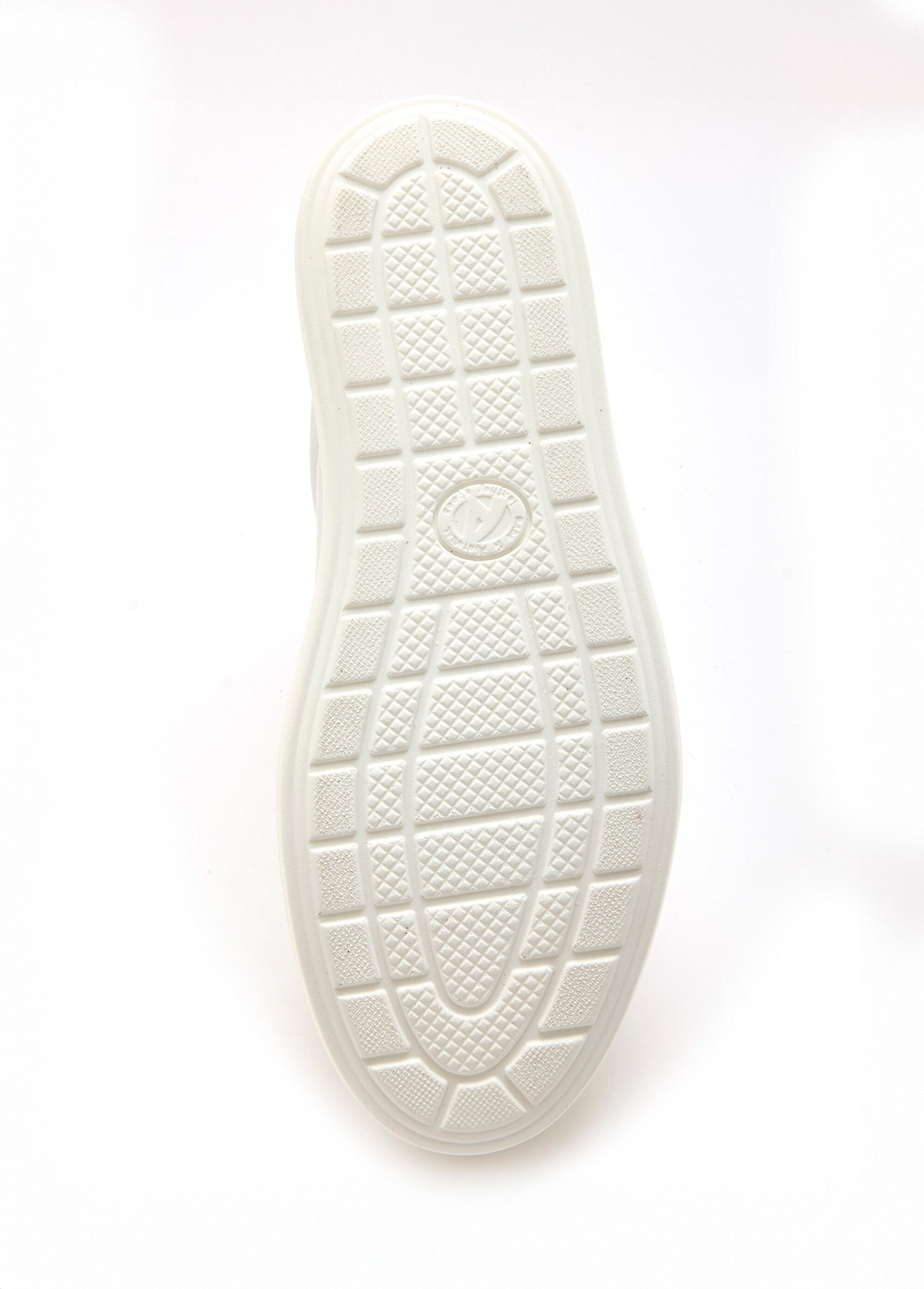 Zapatillas_de_piel_con_cordones_y_cremallera,_detalle_en_el_talón._Blanco,_Blanca_UN1_slim