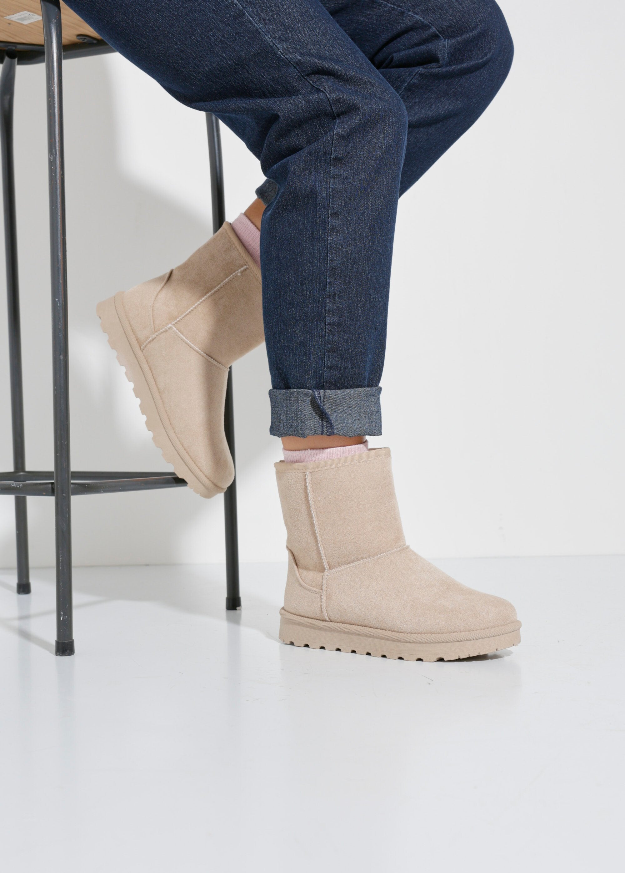 Botas_cálidas_forradas_de_piel_con_suela_de_cuña_Beige_SF1_slim