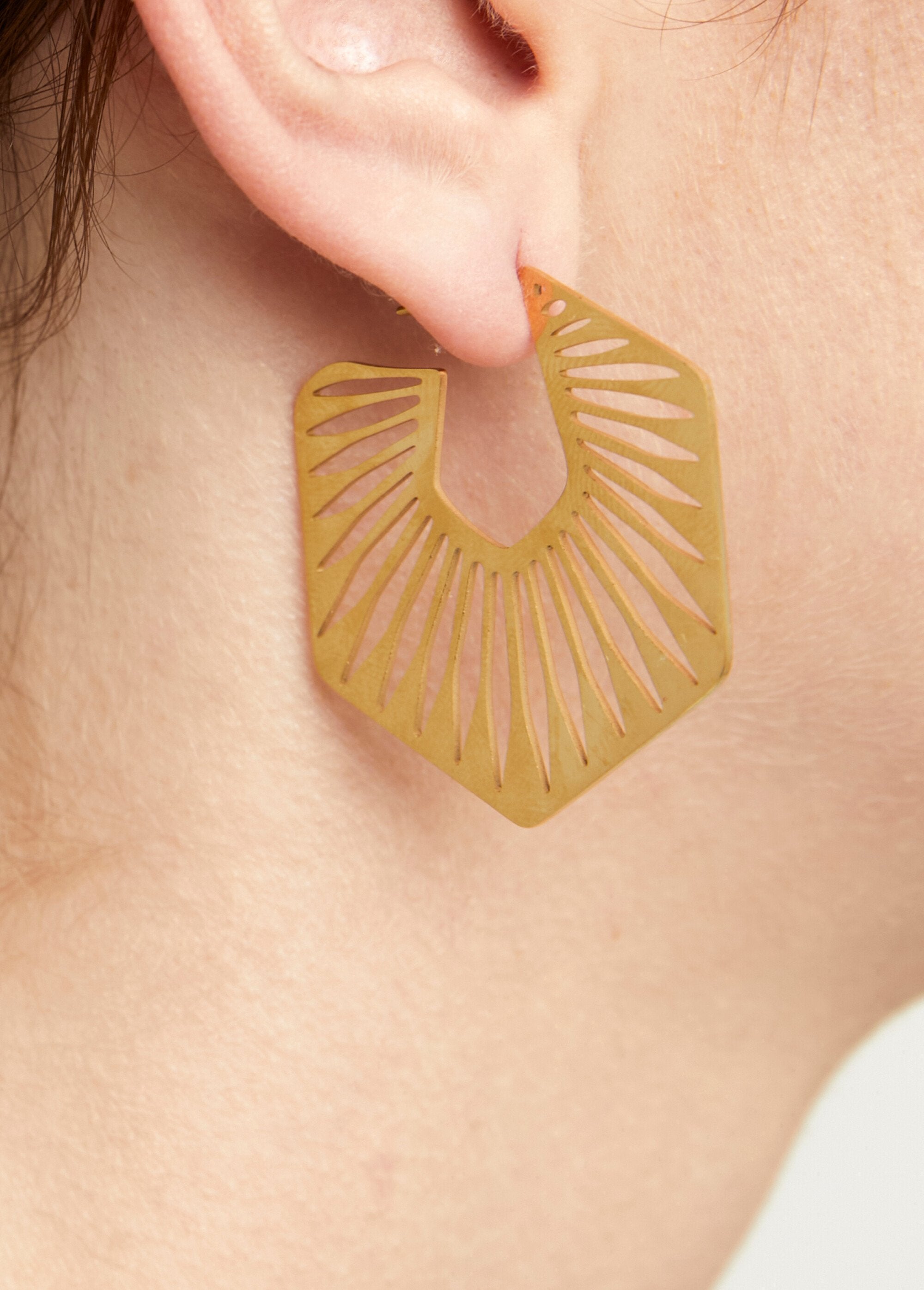 Pendientes_geométricos_de_acero_Dorado_FA2_slim