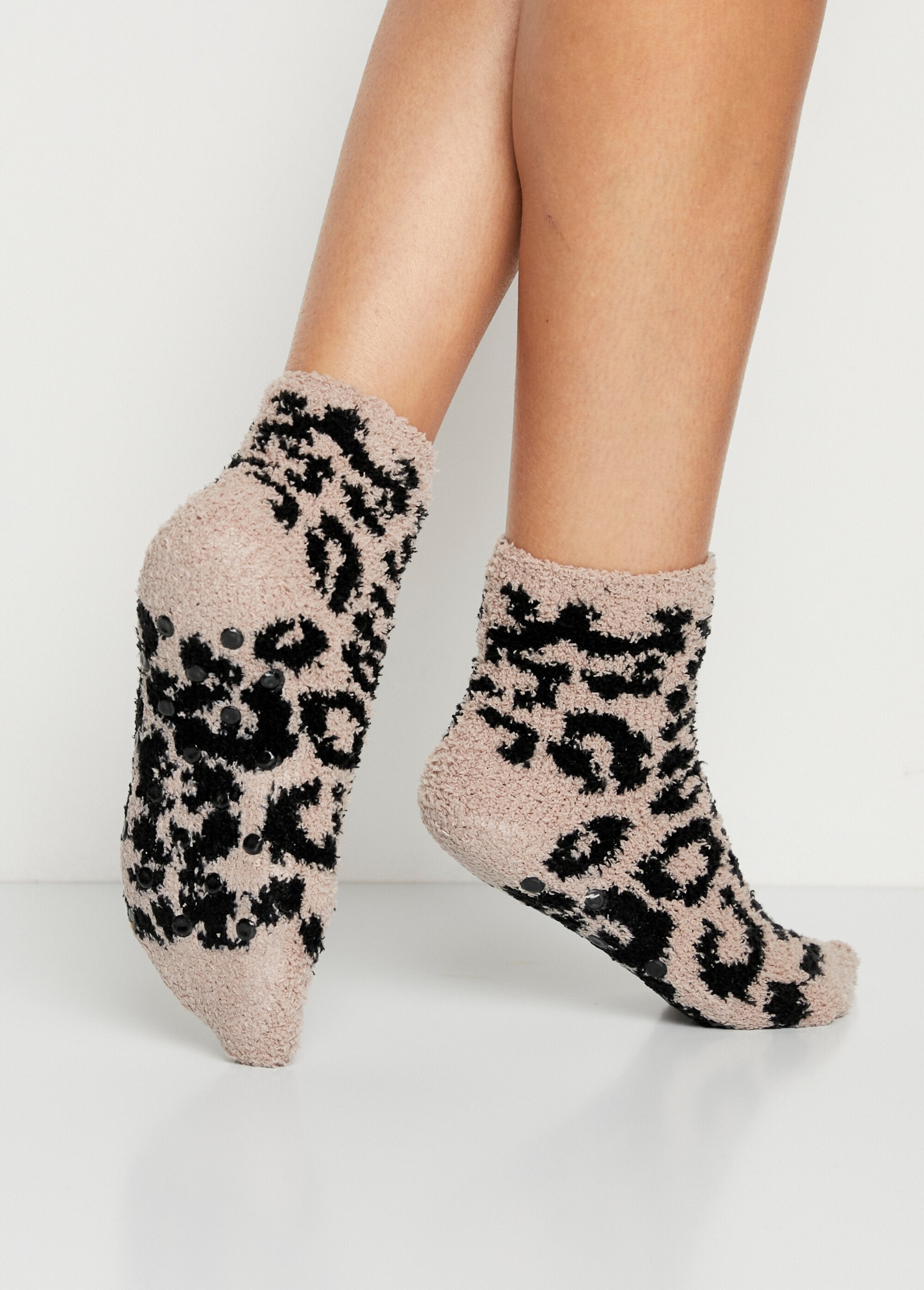 Calcetines_suaves_antideslizantes_Lote_negro_surtido_2_DO1_slim