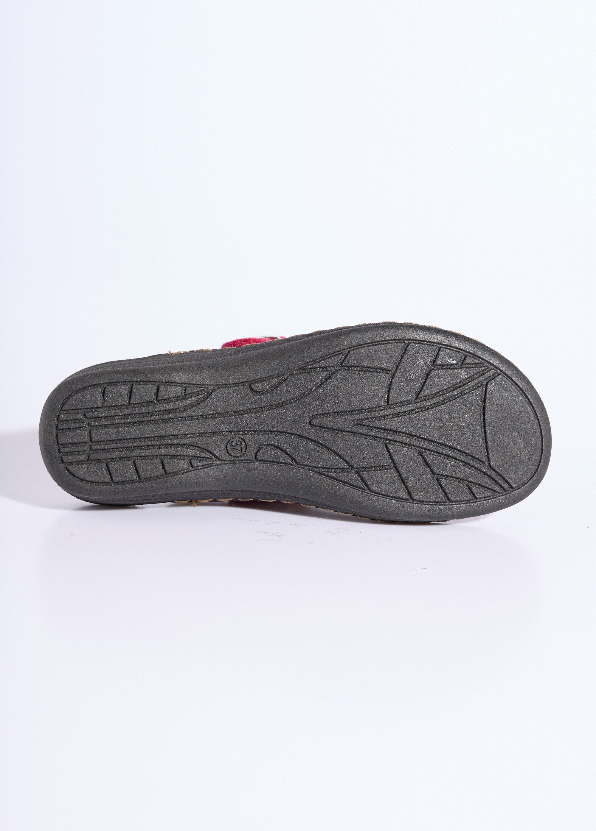 Pantuflas_tipo_mule_bordadas_de_ancho_cómodo_Beige_y_burdeos_UN1_slim