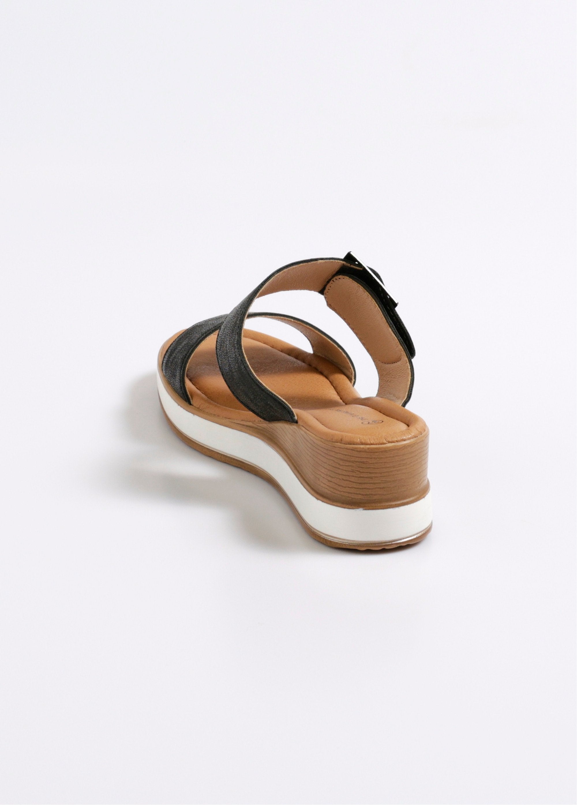 Mules_de_cuña_con_correa_con_hebilla_de_fantasía_Negro_DO1_slim