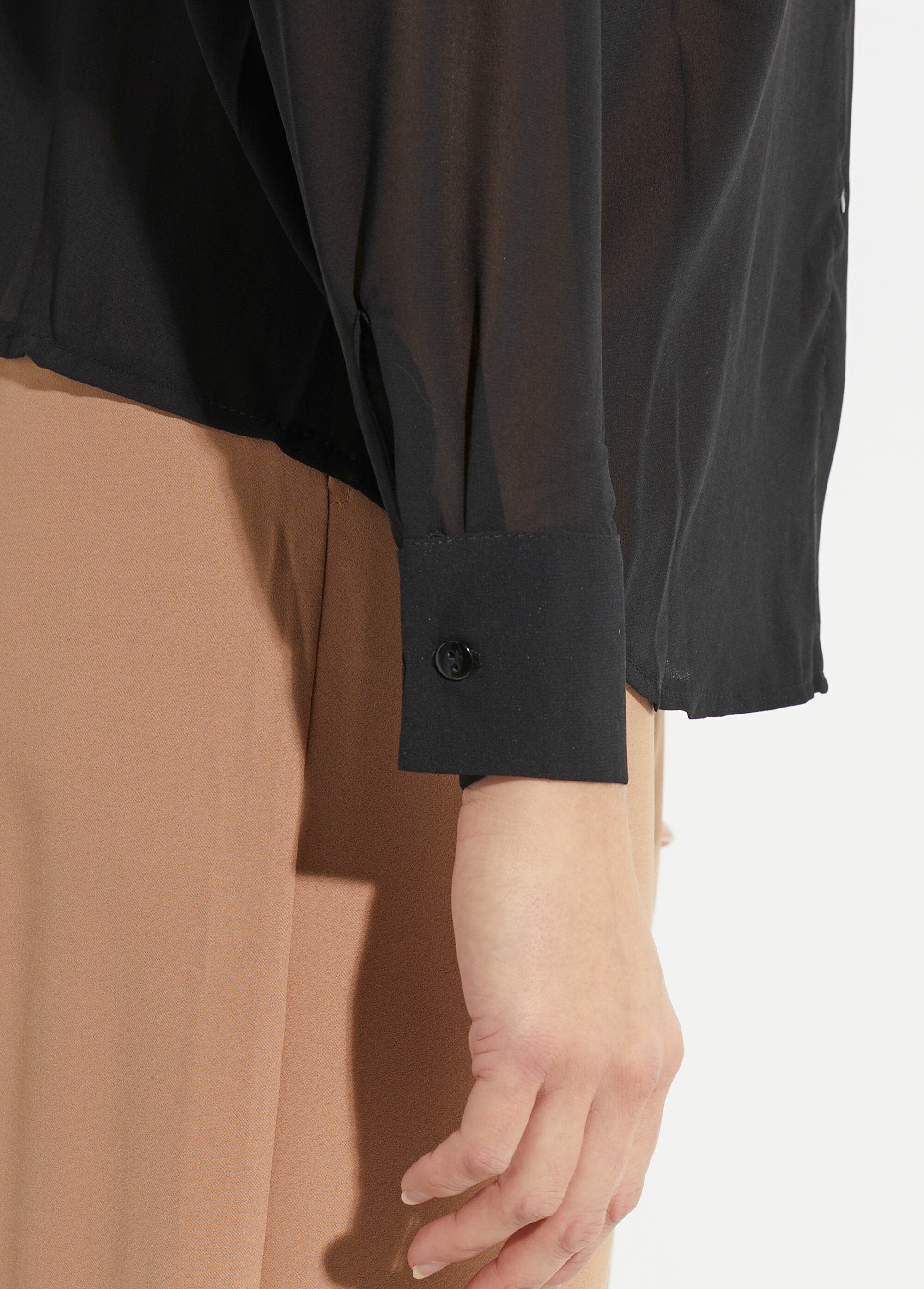 Blusa_fluida_de_voile_con_mangas_largas_Negro_DE2_slim
