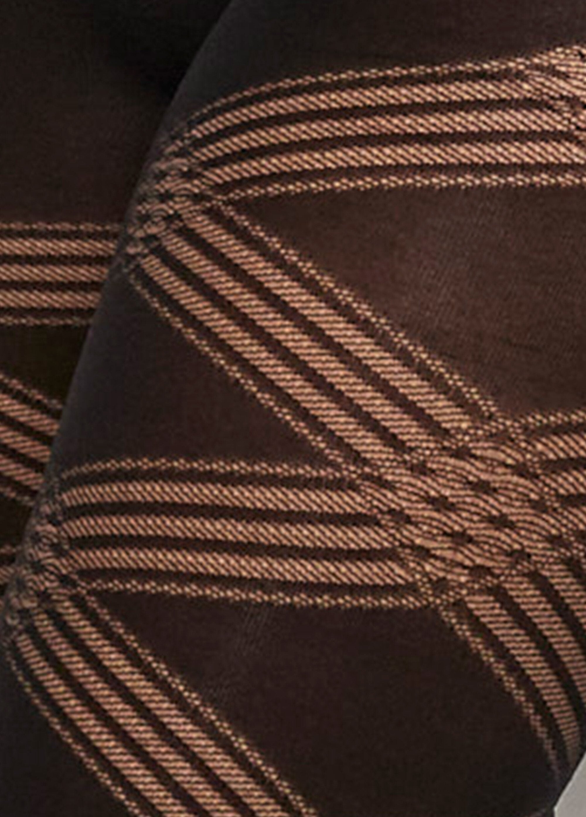 Medias_opacas_con_líneas_cruzadas,_70_deniers_Negro_DE1_slim