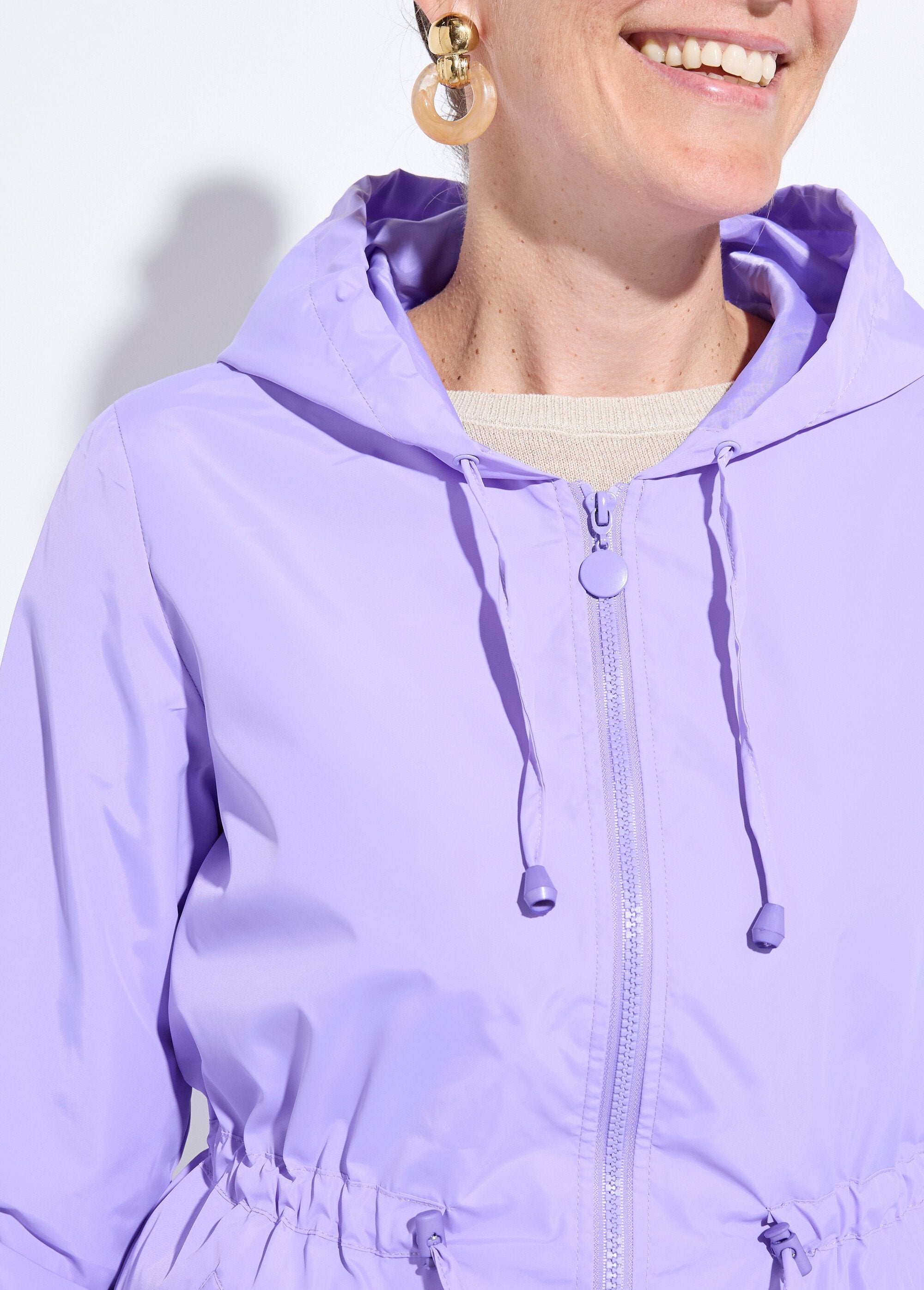 Cortavientos_con_capucha_y_cintura_ajustada_Parma_DE1_slim