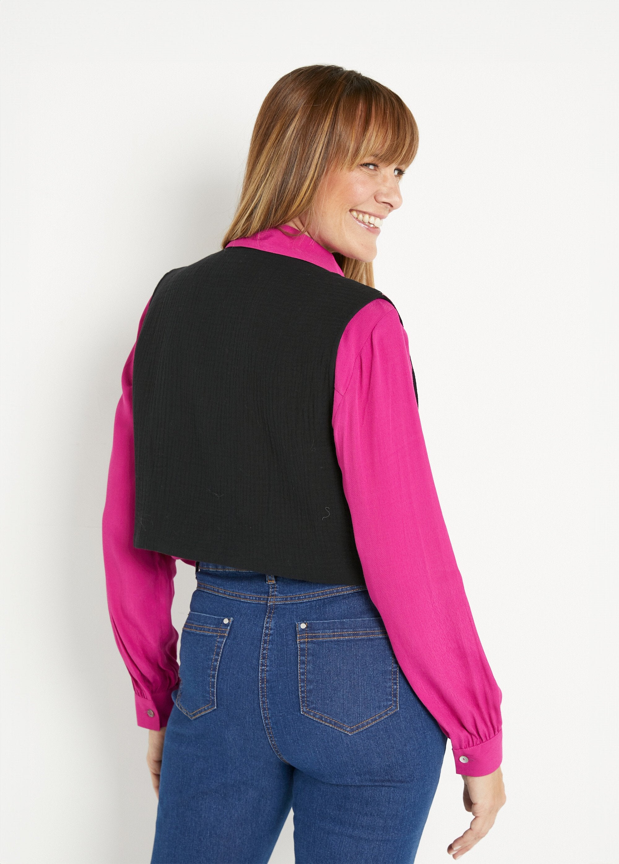 Rebeca_sin_mangas_con_bordado_floral_Negro__DO1_slim