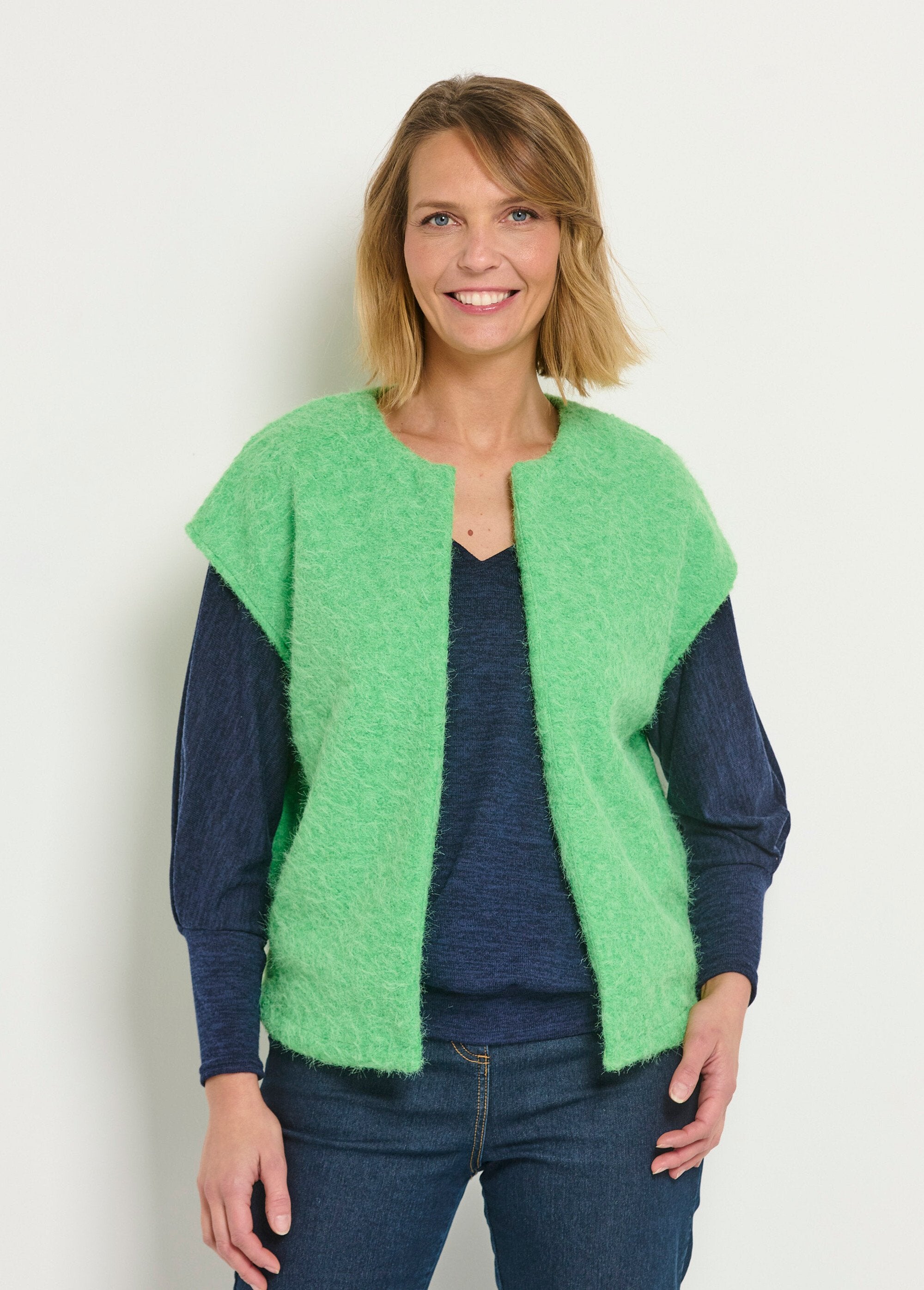 Chaqueta_sin_mangas_de_efecto_lana_Verde_FA1_slim