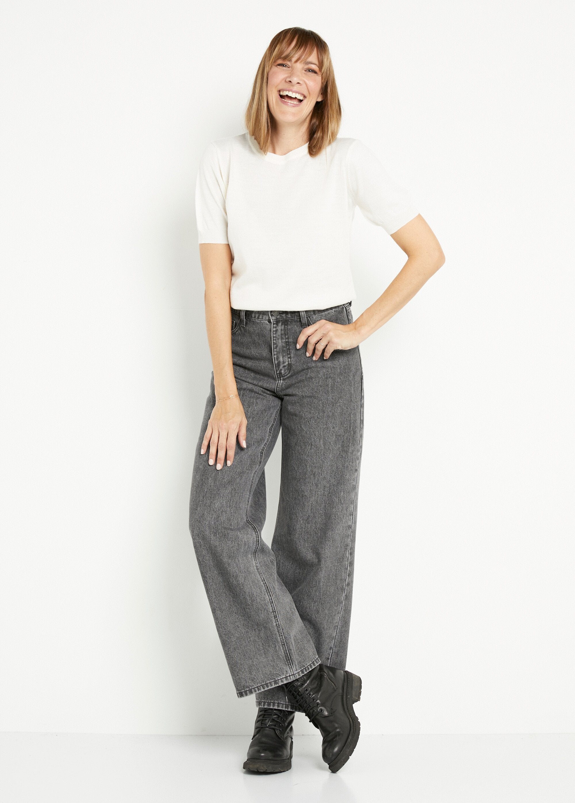 Vaqueros_de_mujer_de_corte_ancho_5_bolsillos_Gris_SF1_slim