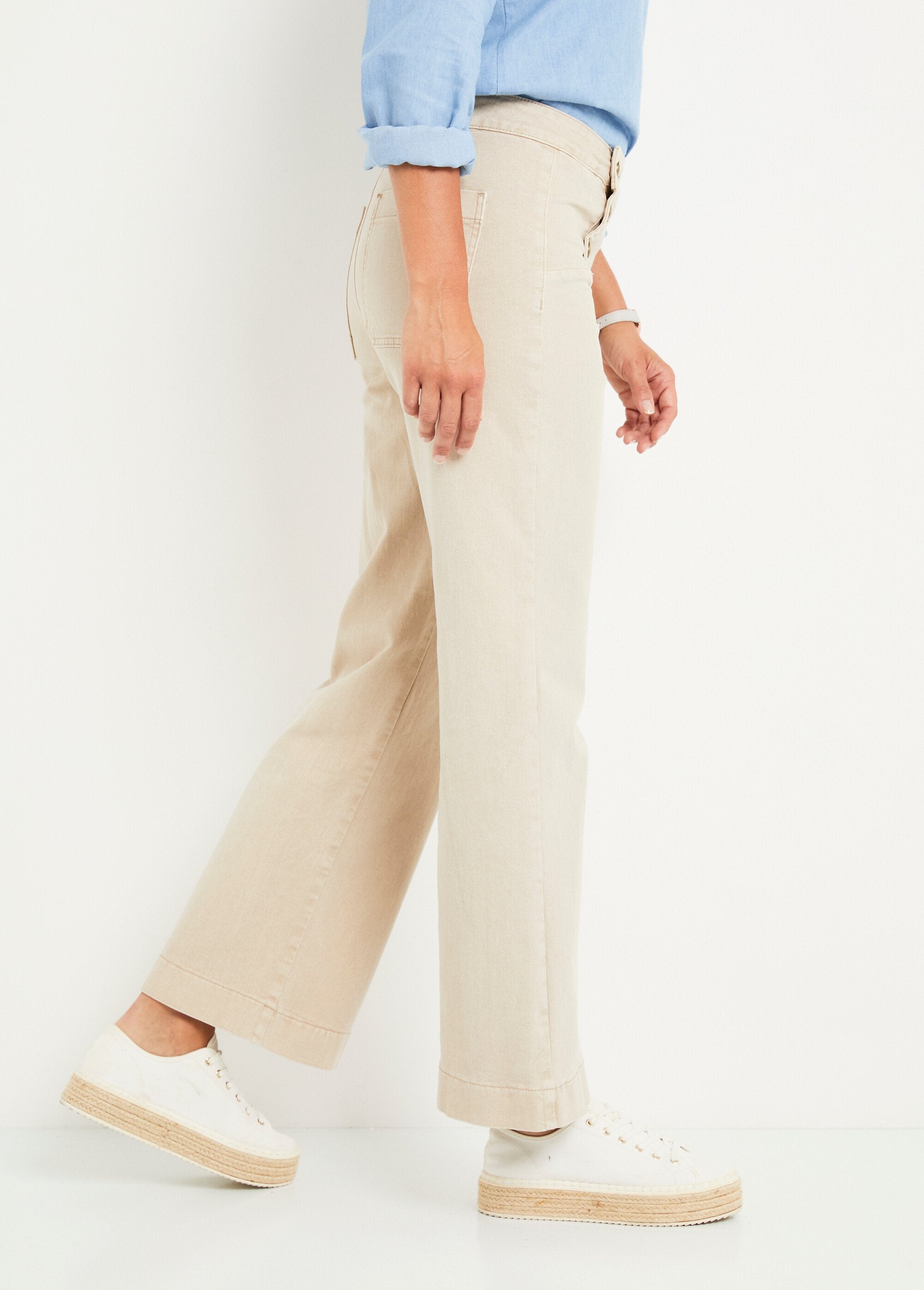 Vaqueros_con_botones_metálicos,_especial_PETITE_Crudo_DR1_slim