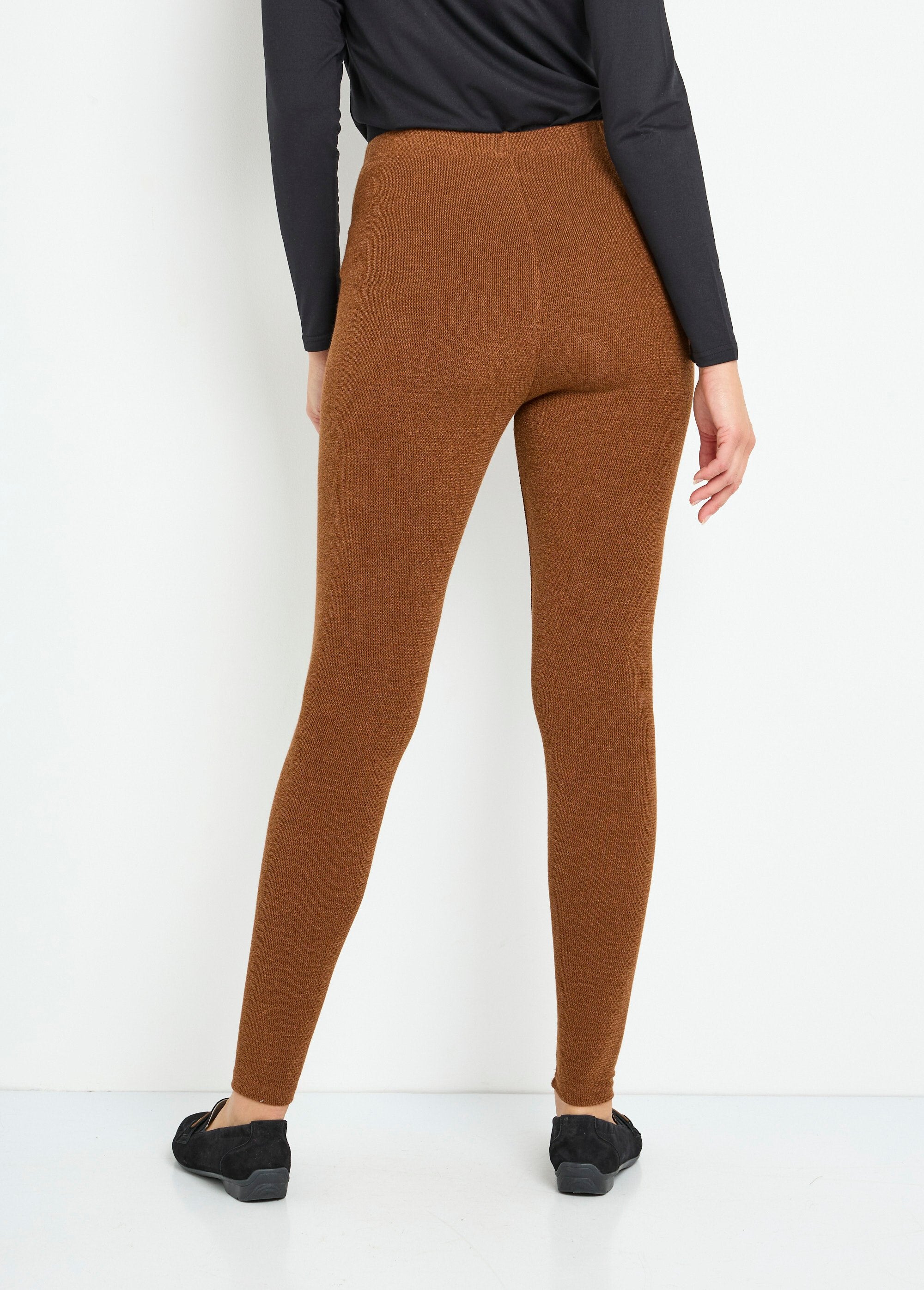 Leggings_largos_con_cinturilla_elástica_y_malla_cálida._Ardilla_DO1_slim