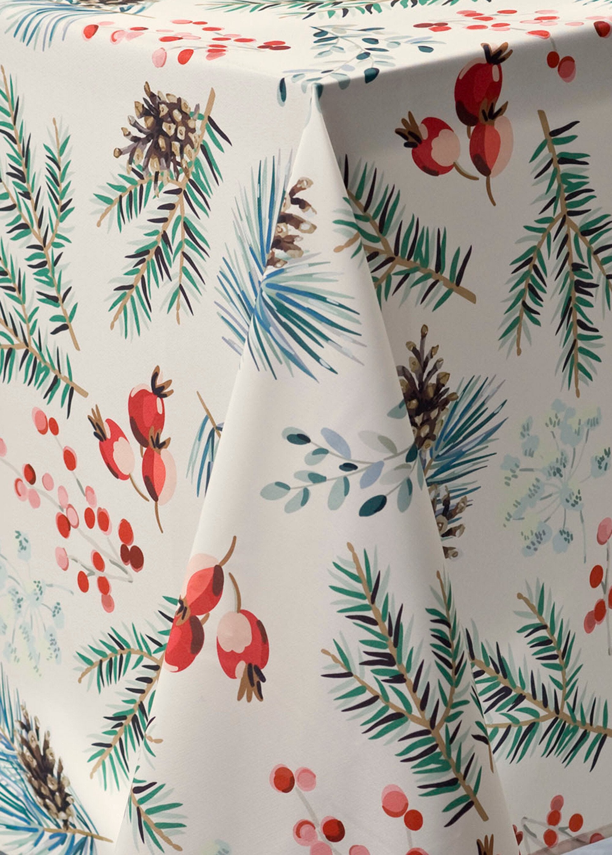 Mantel_navideño_con_estampado_de_naturaleza_nevada_Multicolor_DE1_slim