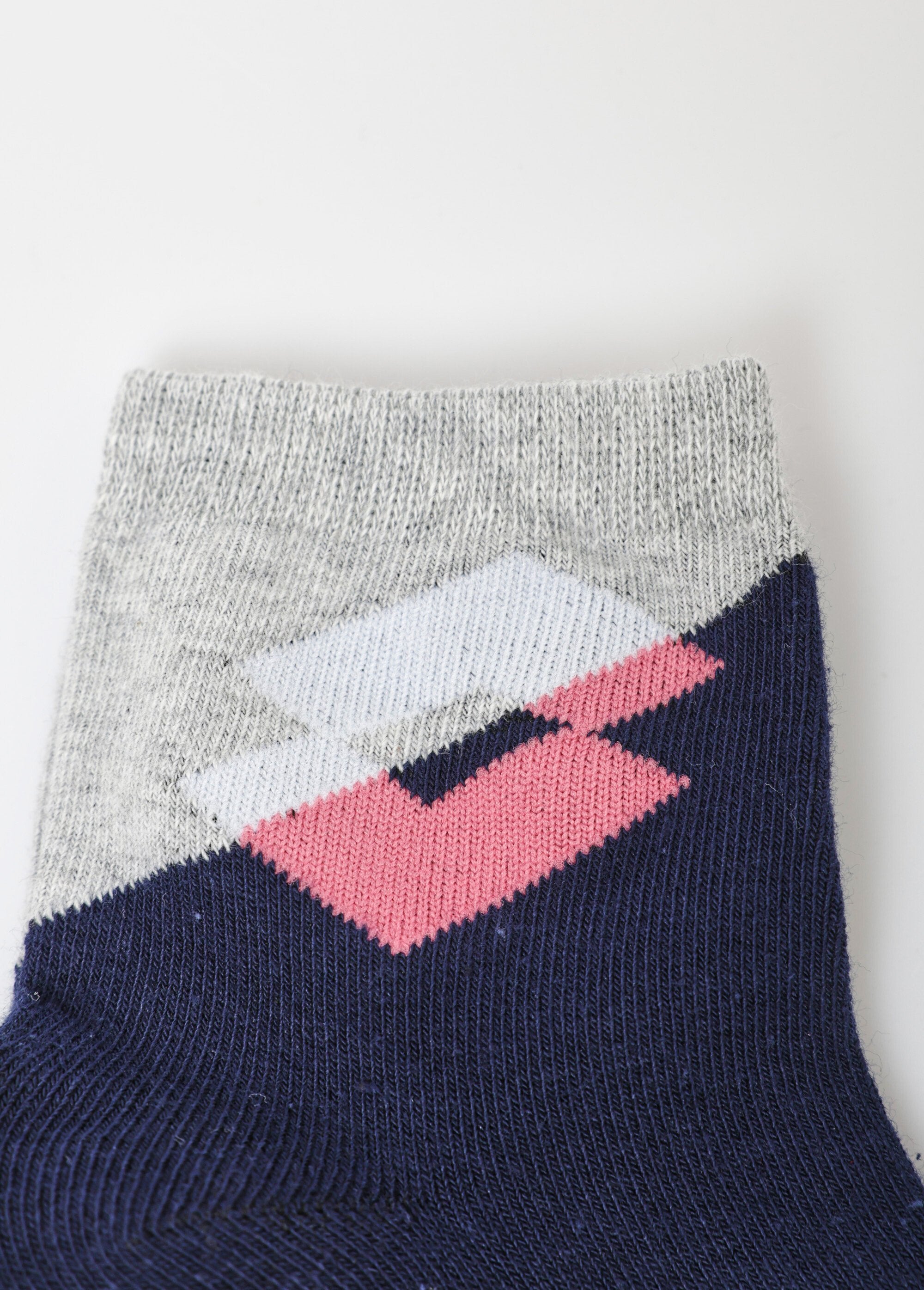 Paquete_de_3_calcetines_con_logotipos_de_colores_surtidos_Azul_surtido_DE2_slim