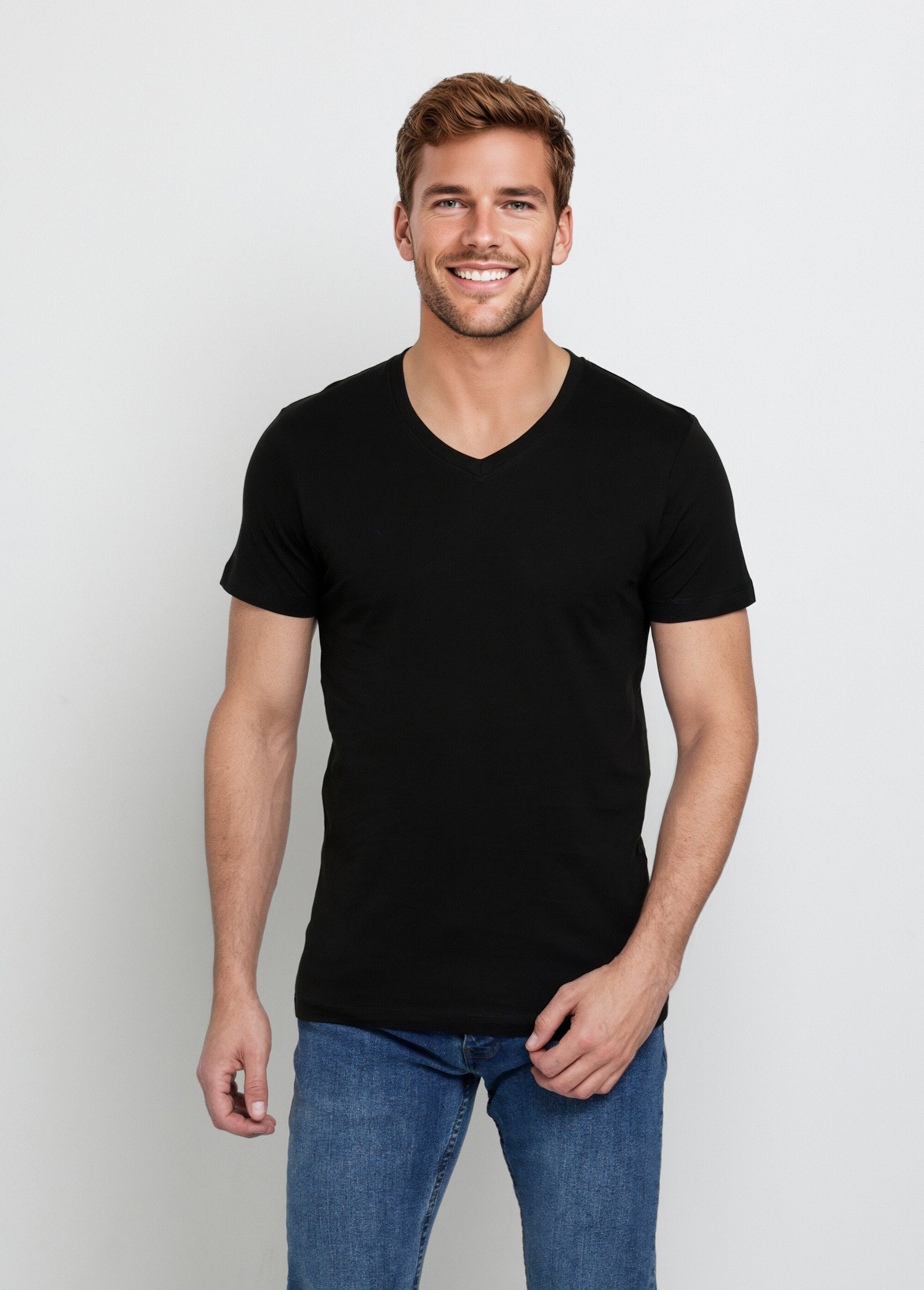 Camiseta_oscura_de_manga_larga_con_cuello_en_V_Negro_FA1_slim