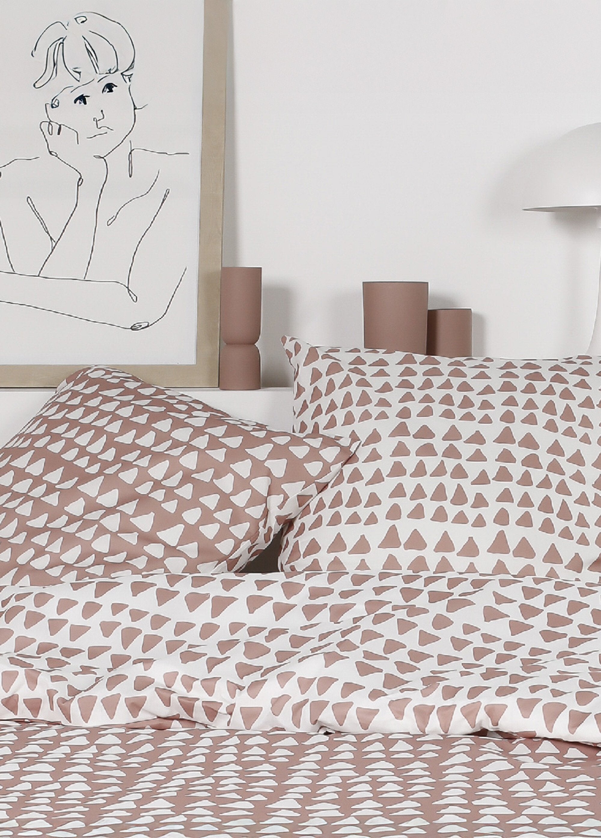 Juego_de_cama_de_franela,_240_x_220_cm,_Triángulos_Beige_DE1_slim