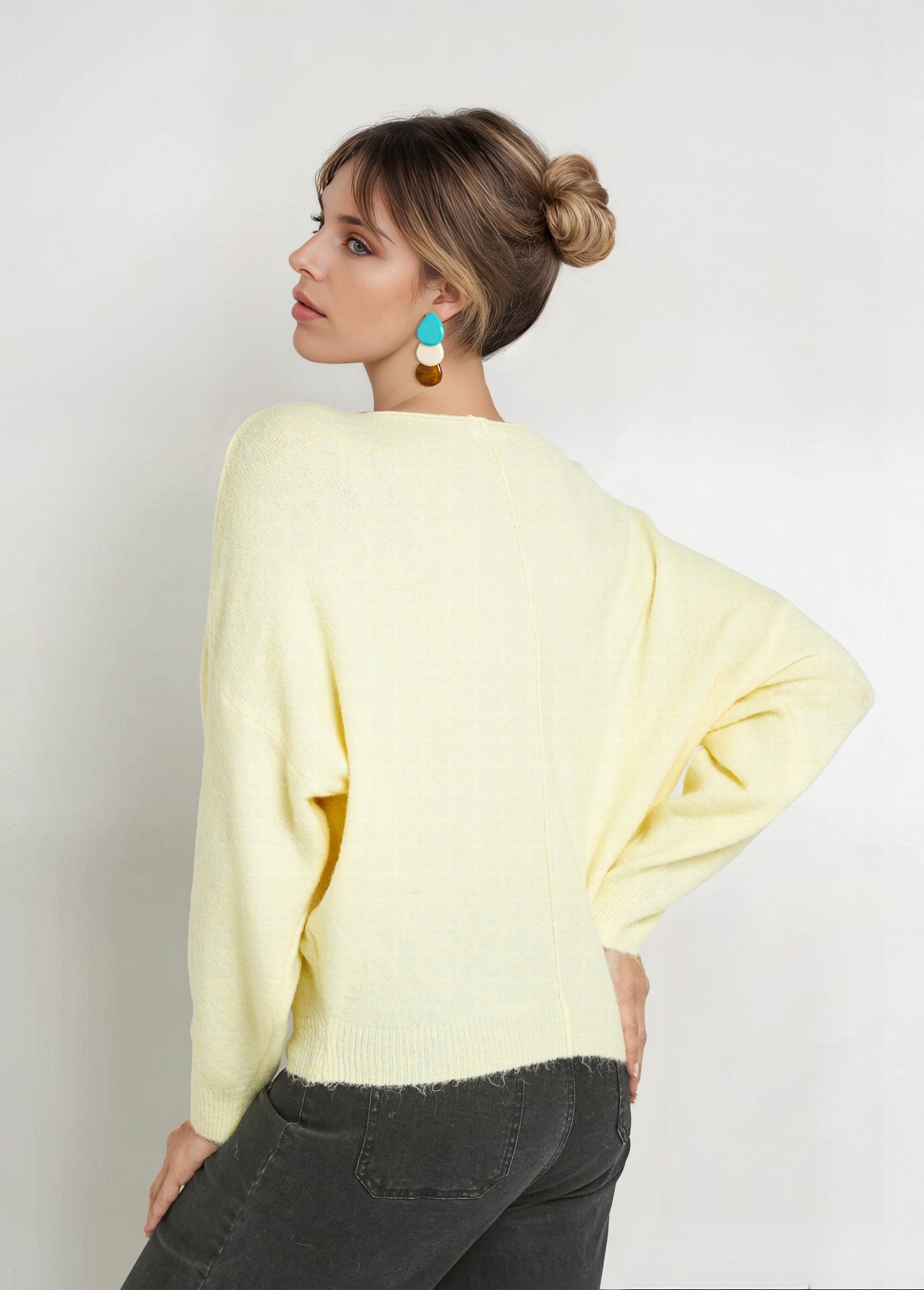 Suéter_cálido_de_lana_con_escote_barco_Amarillo_claro_DO1_slim