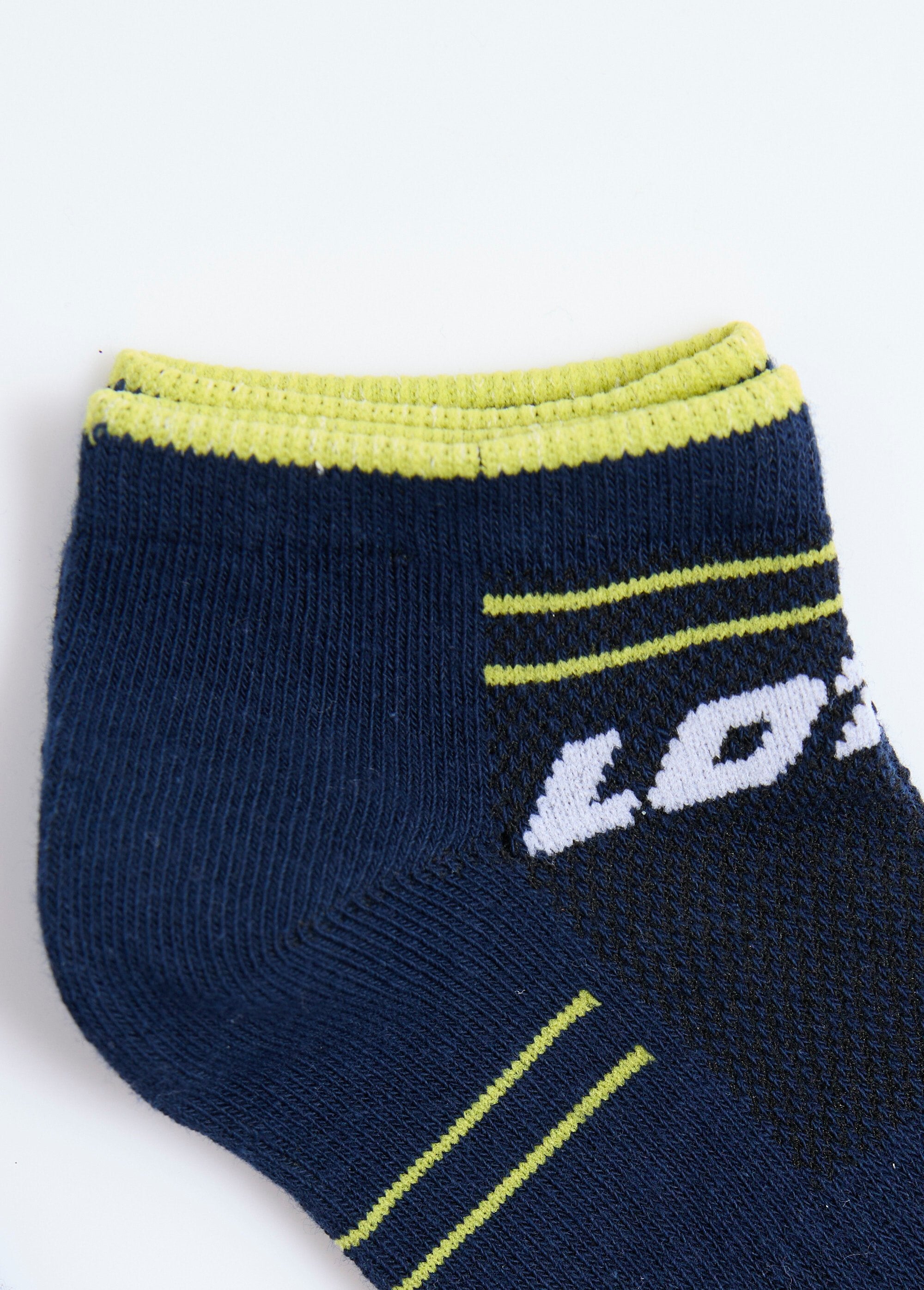 Calcetines_técnicos_con_logo_Negro_a_juego_DE4_slim