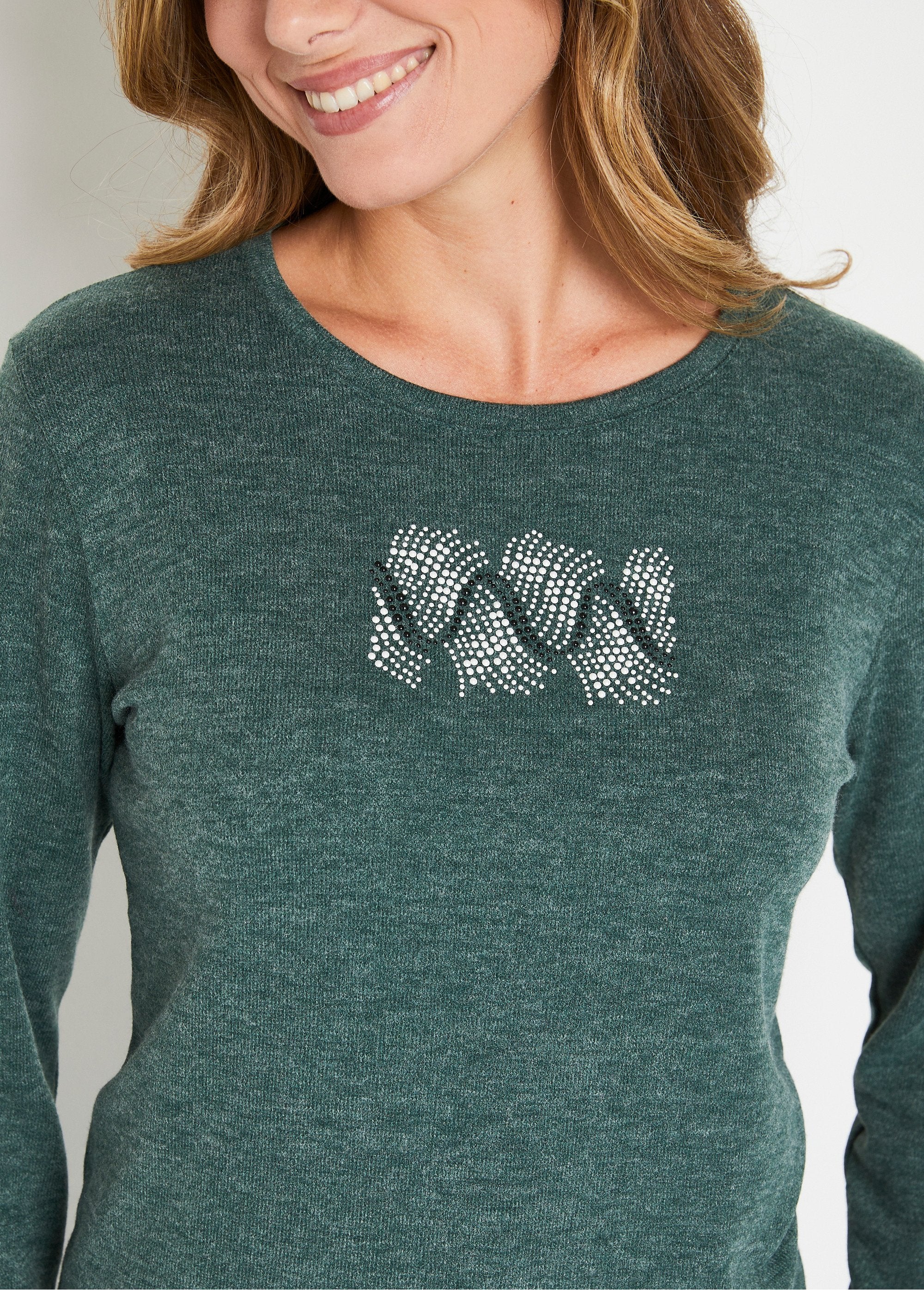 Cálida_camiseta_lisa_de_manga_larga_con_tachuelas_y_remaches_Verde_DE1_slim