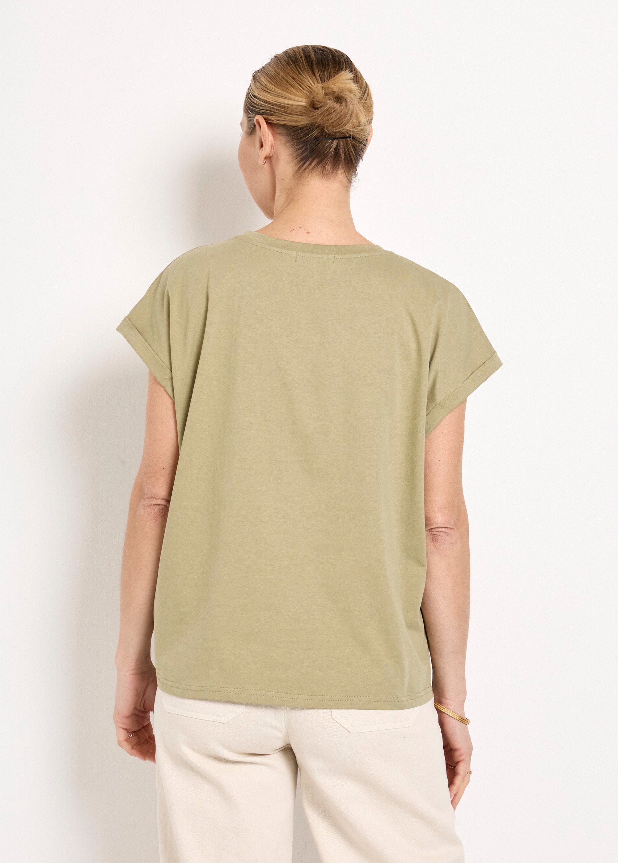 Camiseta_de_manga_corta_con_mensaje_brillante_Caqui_DO1_slim