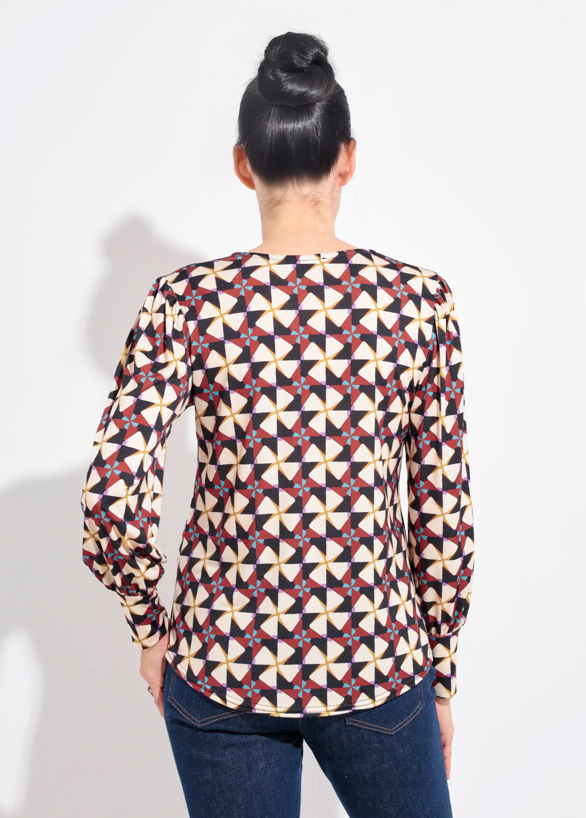 Túnica_de_manga_larga_con_puños_ajustados_Crudo_y_marrón_DO1_slim