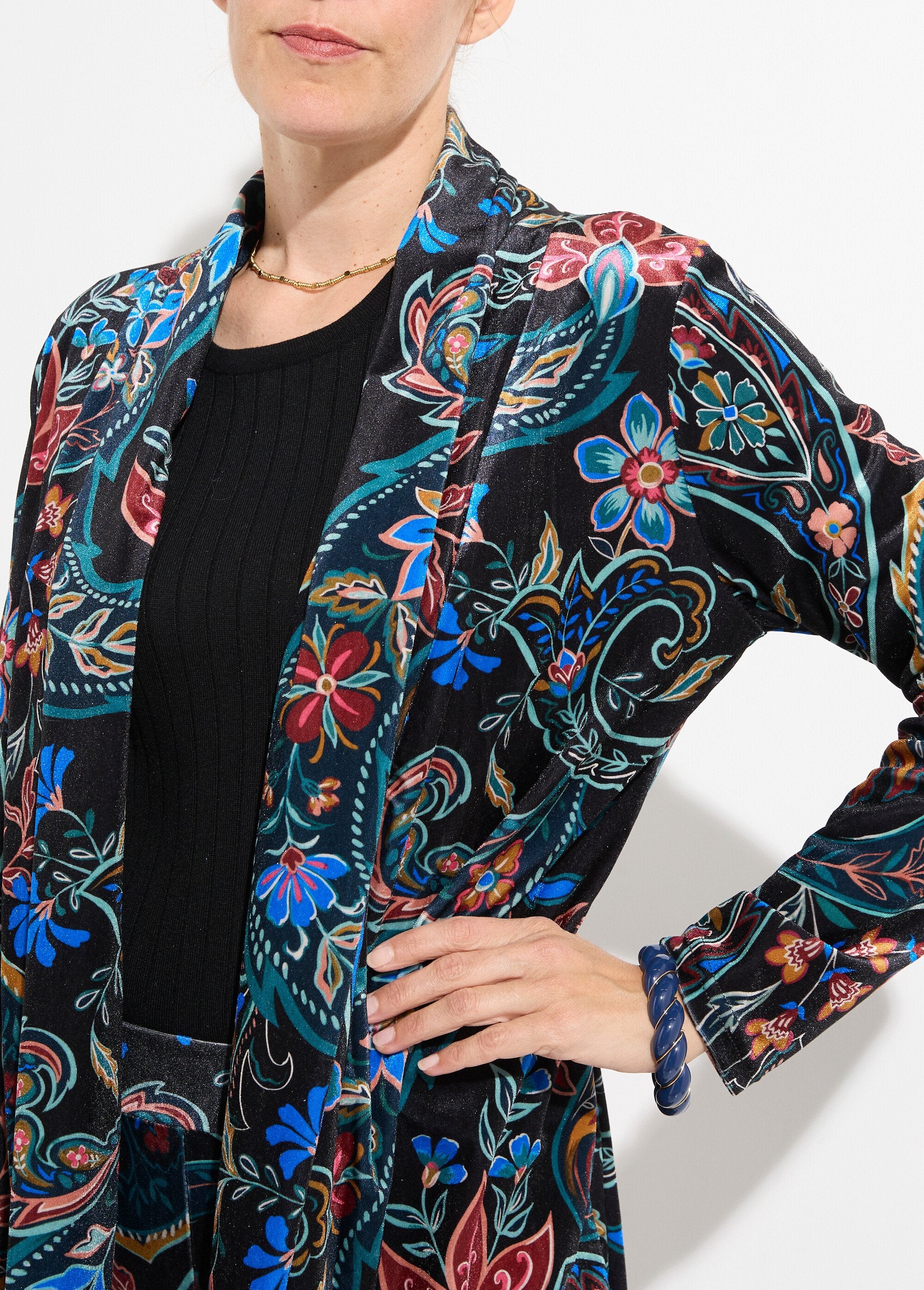 Chaqueta_de_terciopelo_con_estampado_de_cachemira_Estampados_negros_DE1_slim