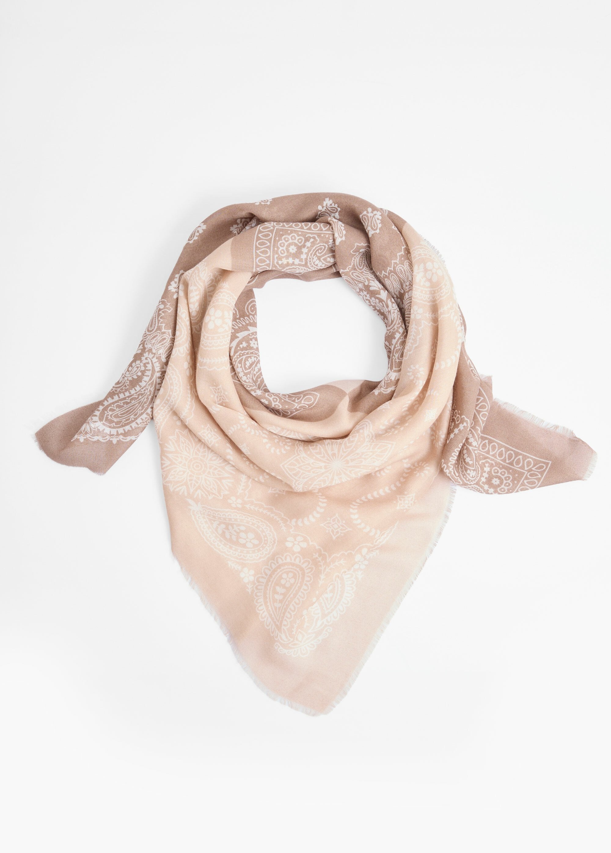 Foulard_carré,_motif_bandana_dégradé_Beige_FA1_slim