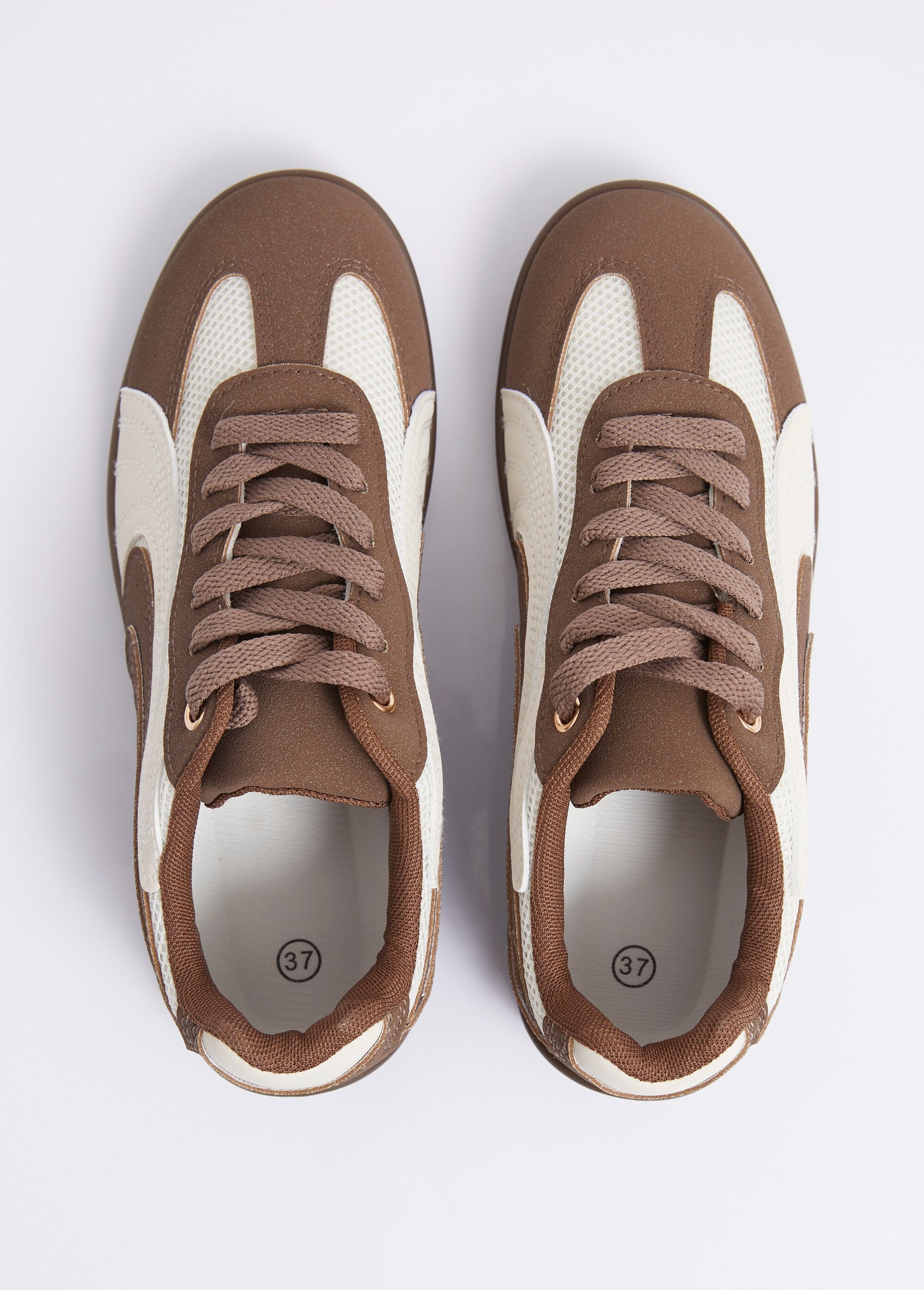 Zapatillas_con_cordones_bicolor_y_bimaterial_Castaño_OV1_slim