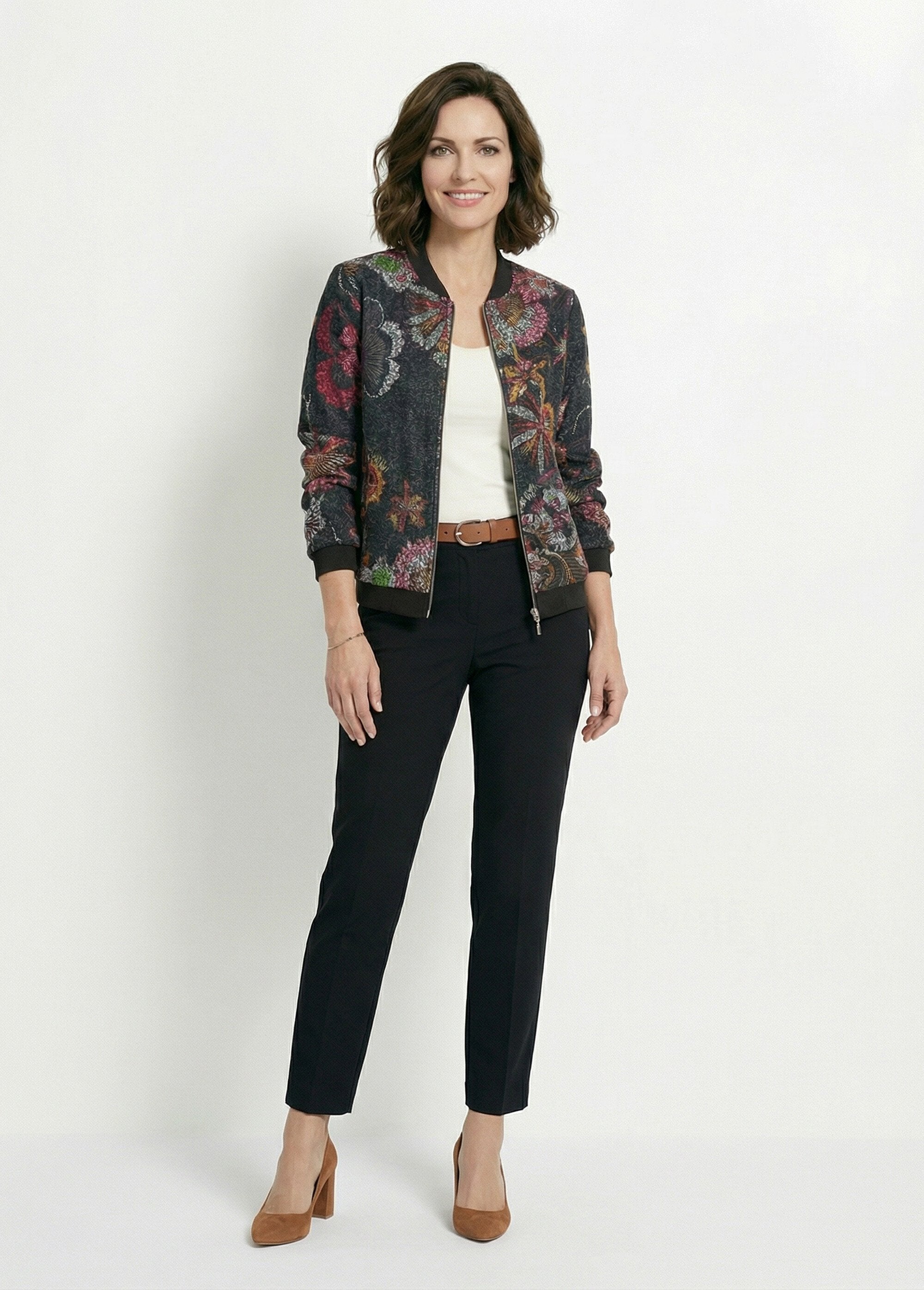 Chaqueta_estilo_bomber_en_tejido_de_rizo_estampado_Negro_y_rosa_SF1_slim