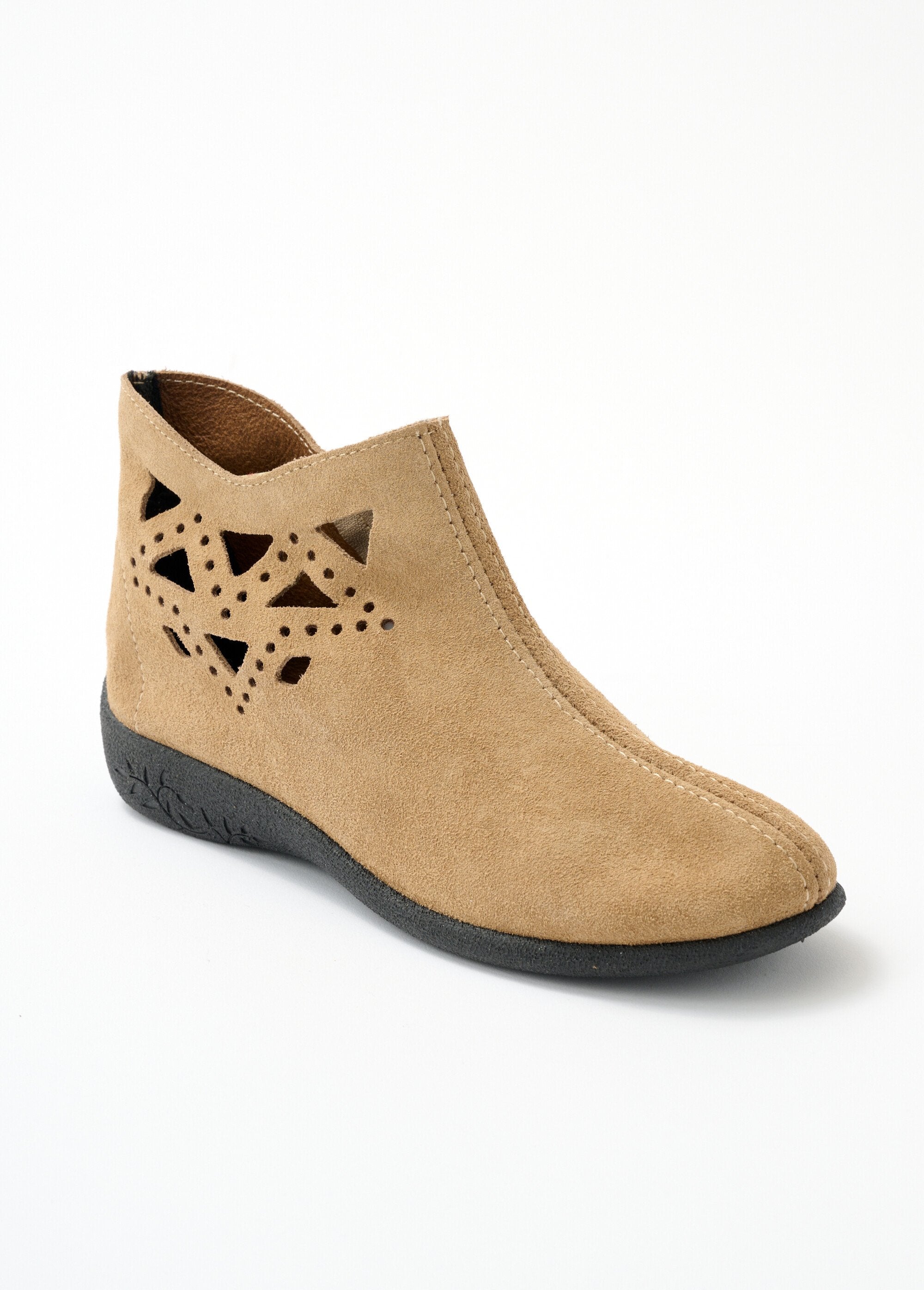 Botas_confort_de_piel_serraje_con_cremallera_ancha_Beige_FA1_slim