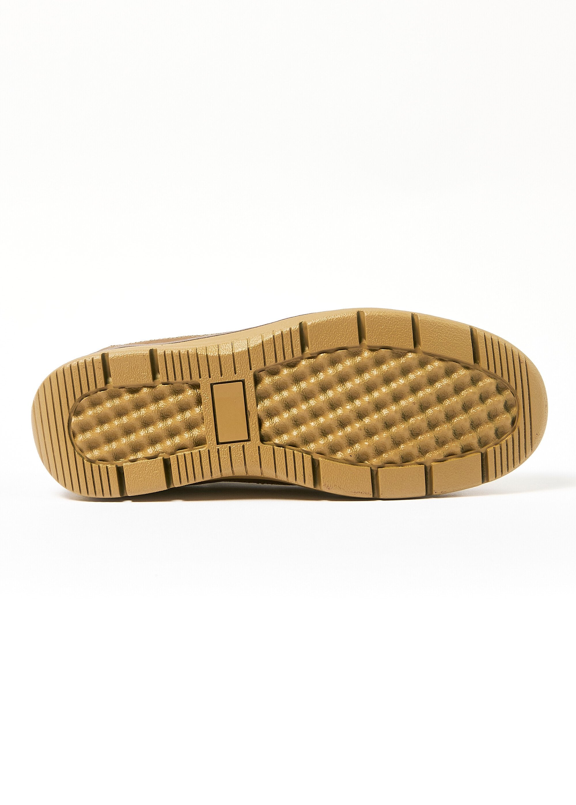 Zapatos_náuticos_de_piel_con_laterales_elásticos_camello_UN1_slim
