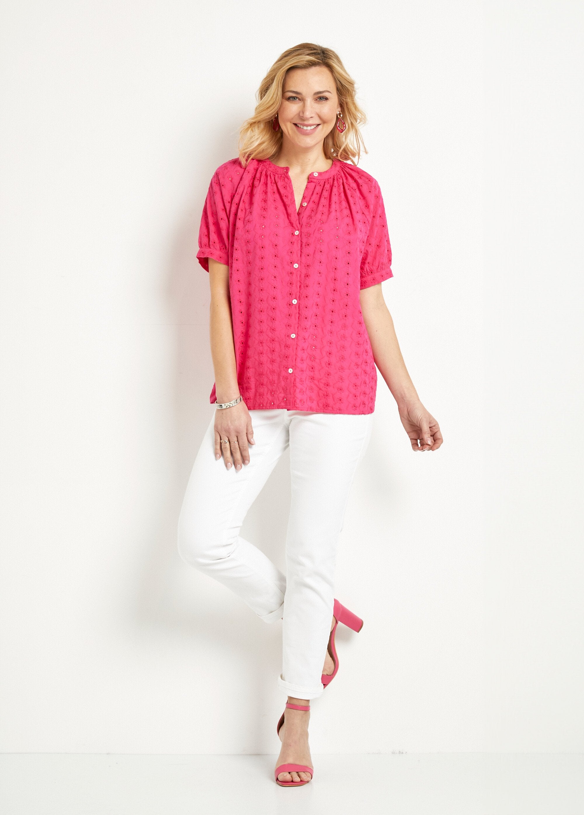 Blusa_holgada_de_algodón_bordada_sin_cuello_Fucsia_SF1_slim