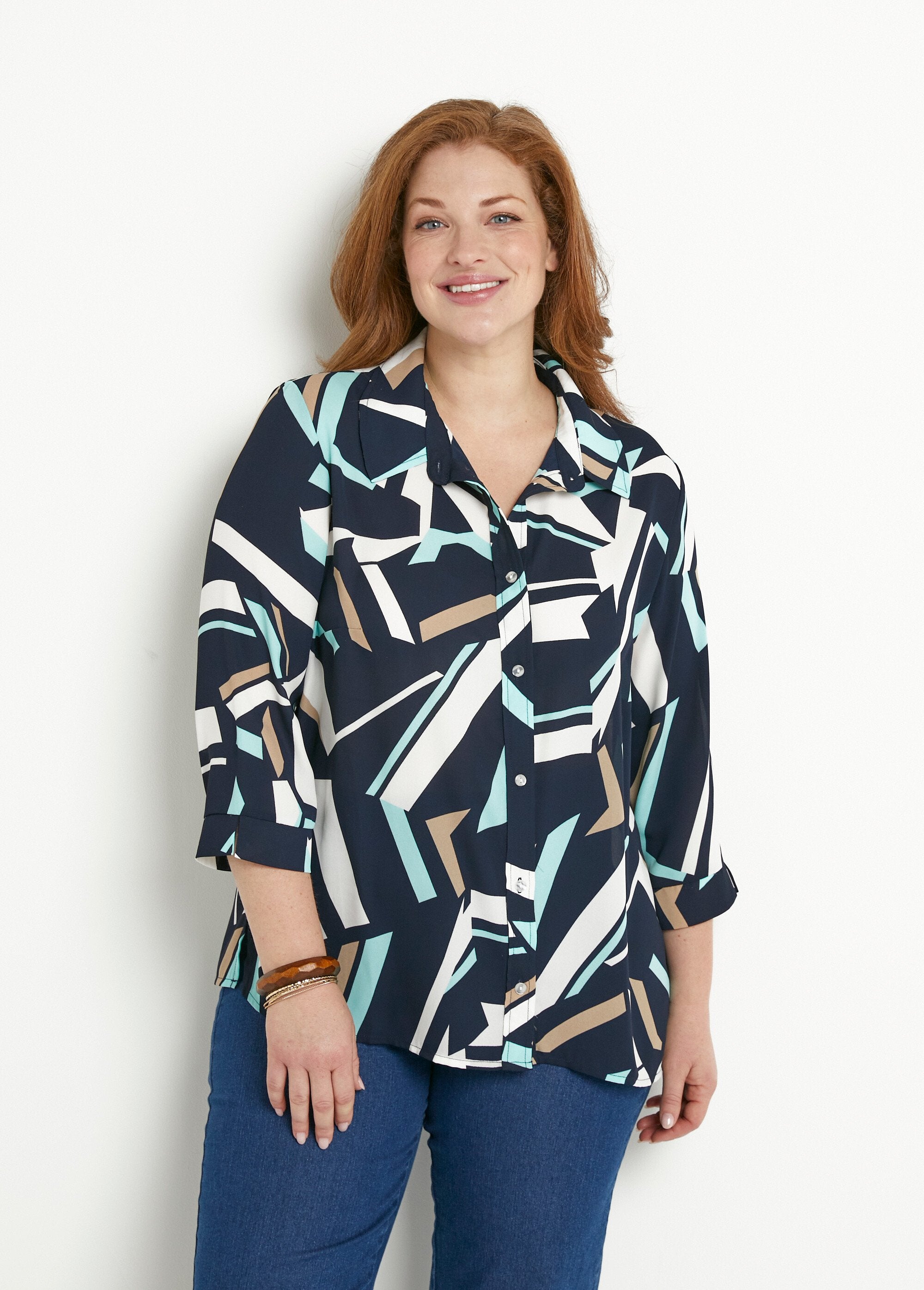 Blusa_recta_gráfica_con_mangas_3/4_Azul_marino_y_beige_FA1_curvy