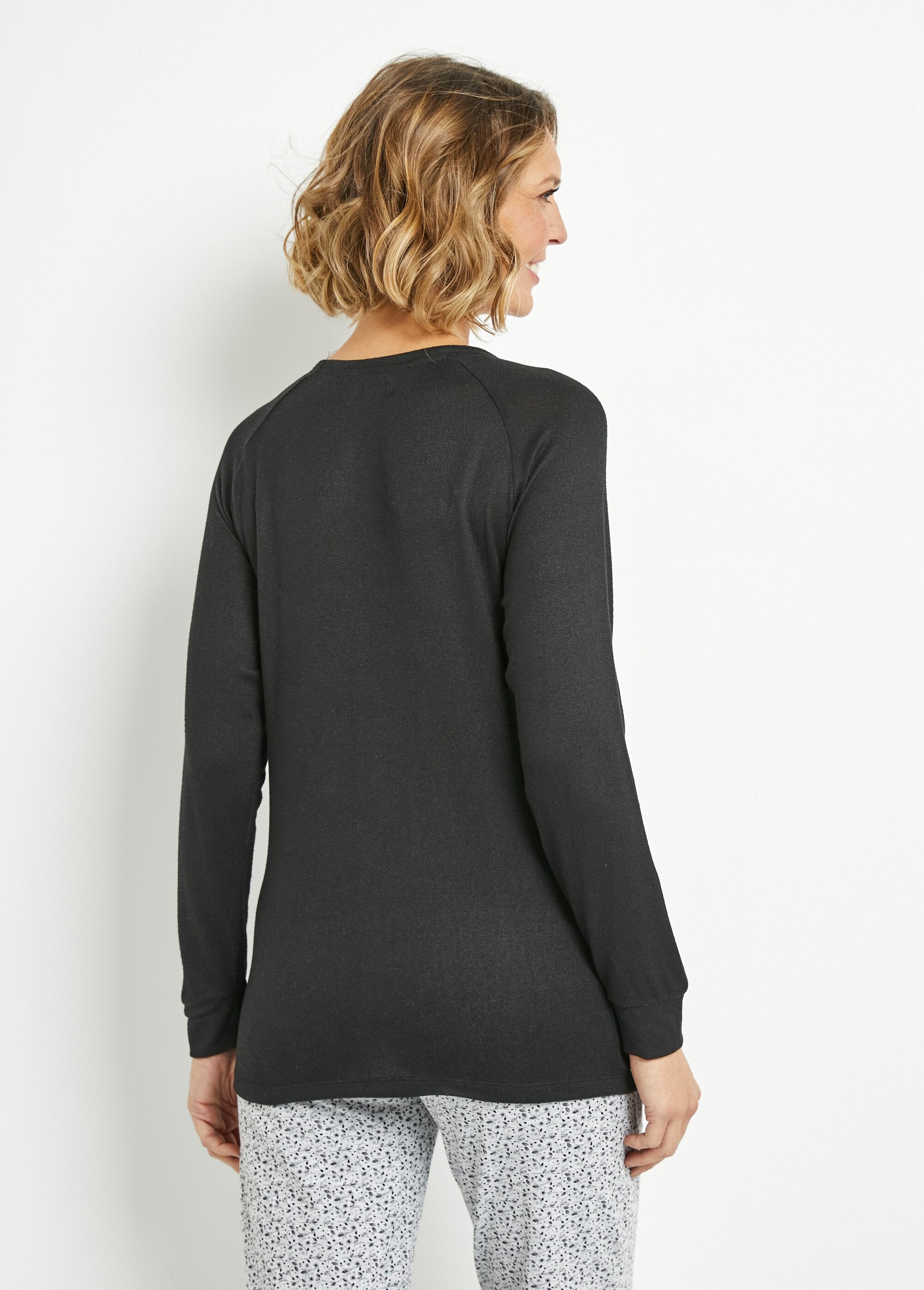 Top_de_pijama_liso_de_manga_larga_Negro_DO1_slim