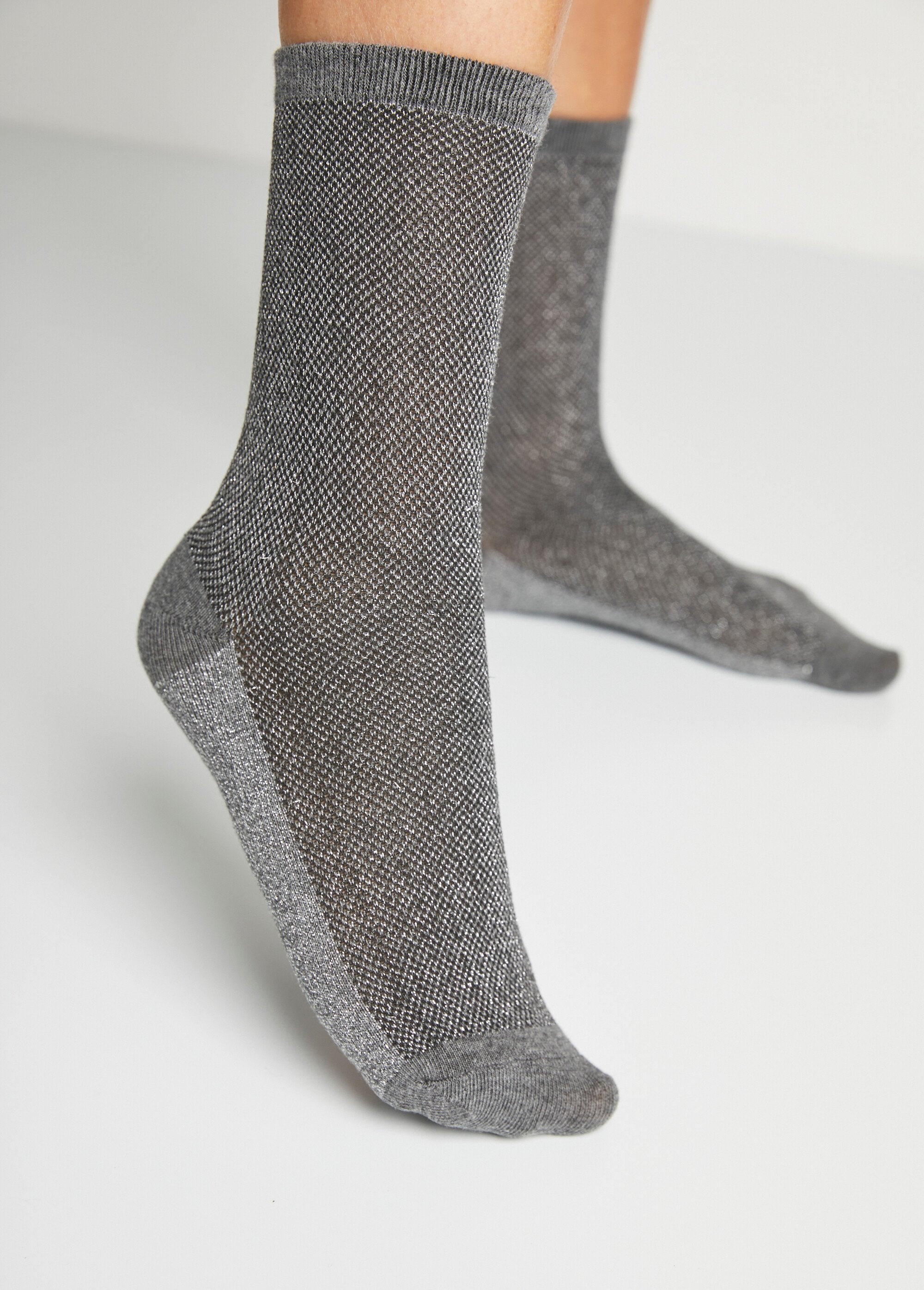 Calcetines_de_malla_de_lurex_de_lujo_Lote_gris2_DE1_slim