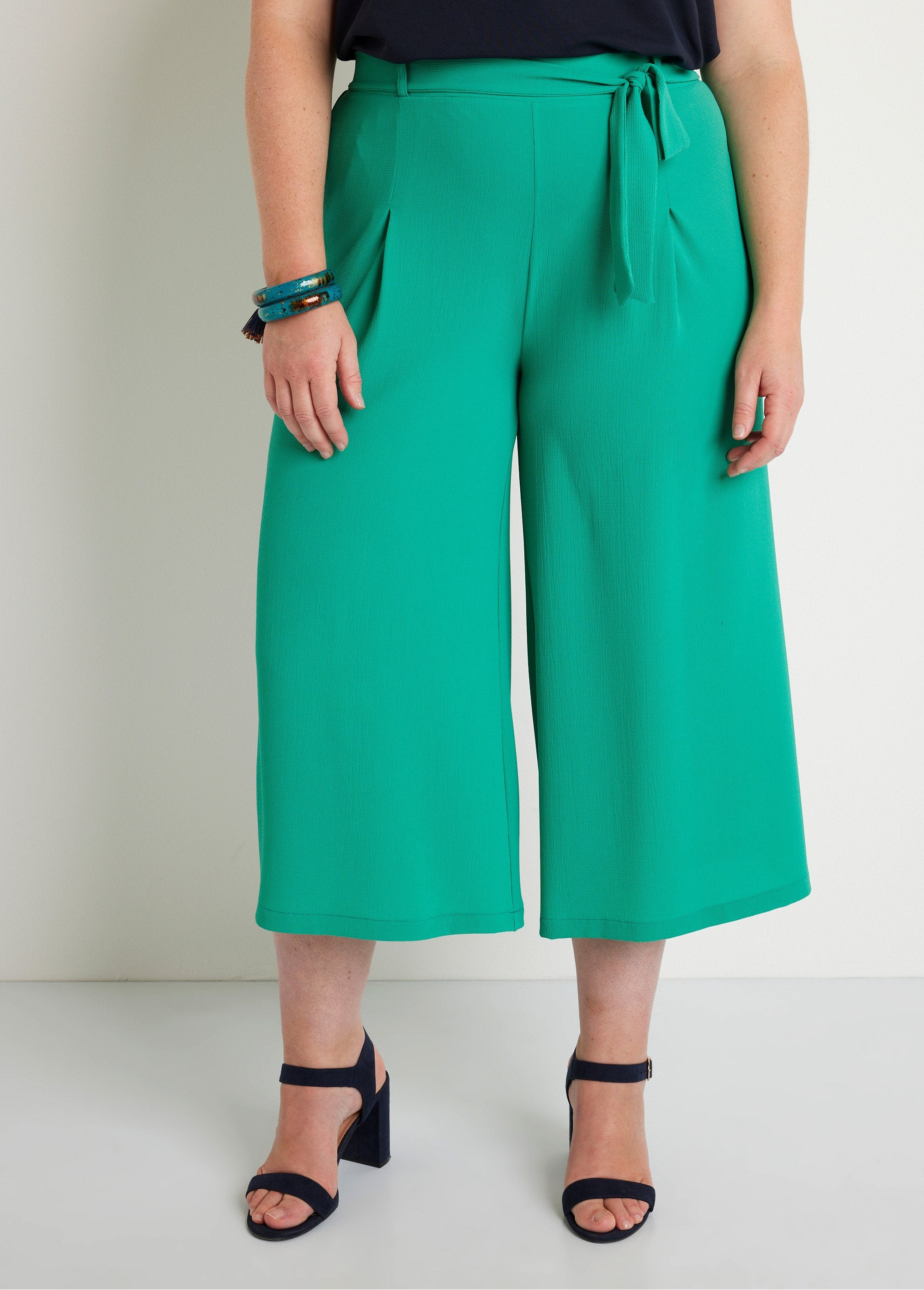 Pantalón_culotte_largo_cintura_elástica_Verde_liso_FA1_curvy