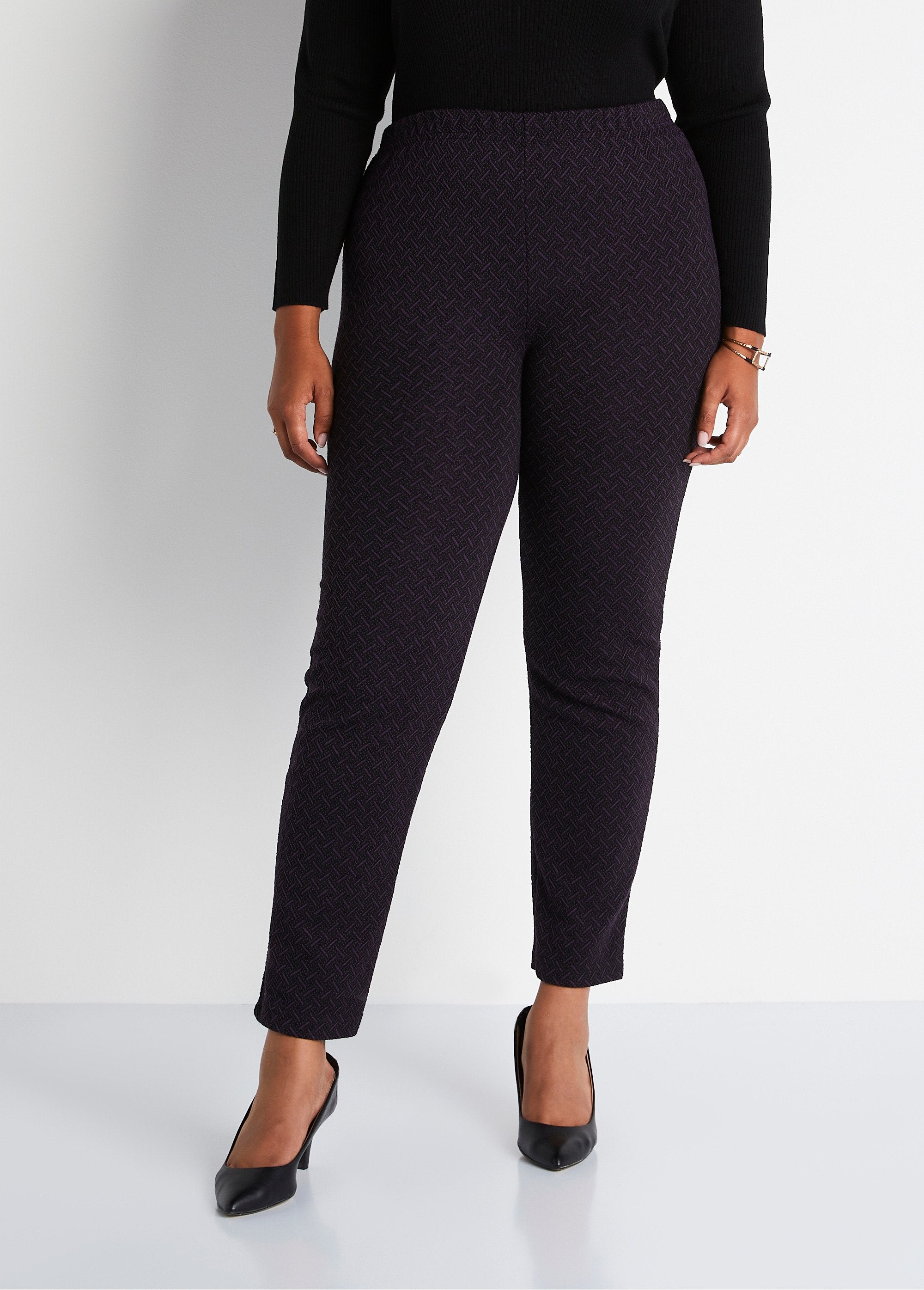 Legging_recto_con_cinturilla_elástica_y_lana._ciruela_y_negro_FA1_curvy