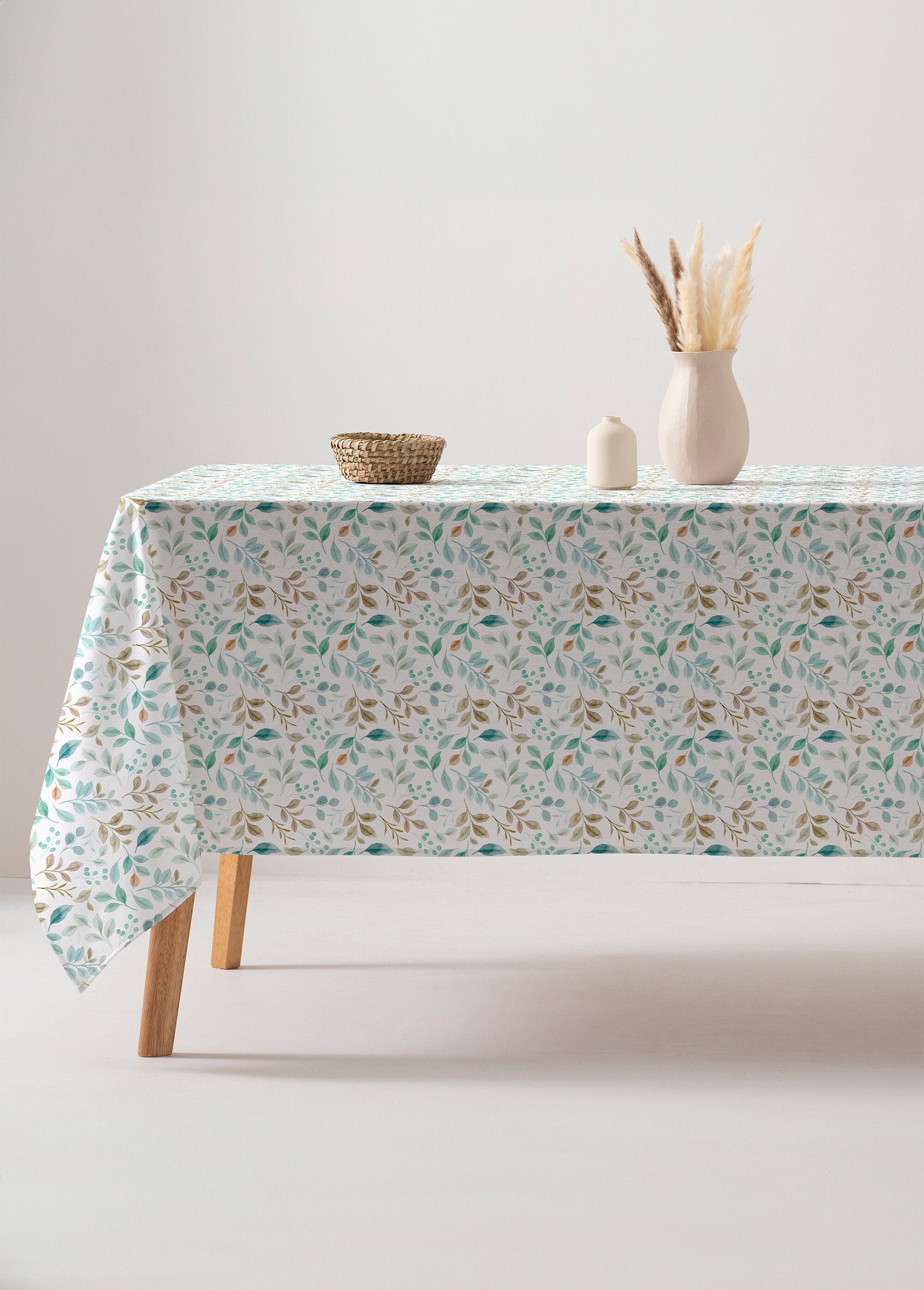 Mantel_antimanchas_con_estampado_de_ramas_Estampado_verde_DE4_slim