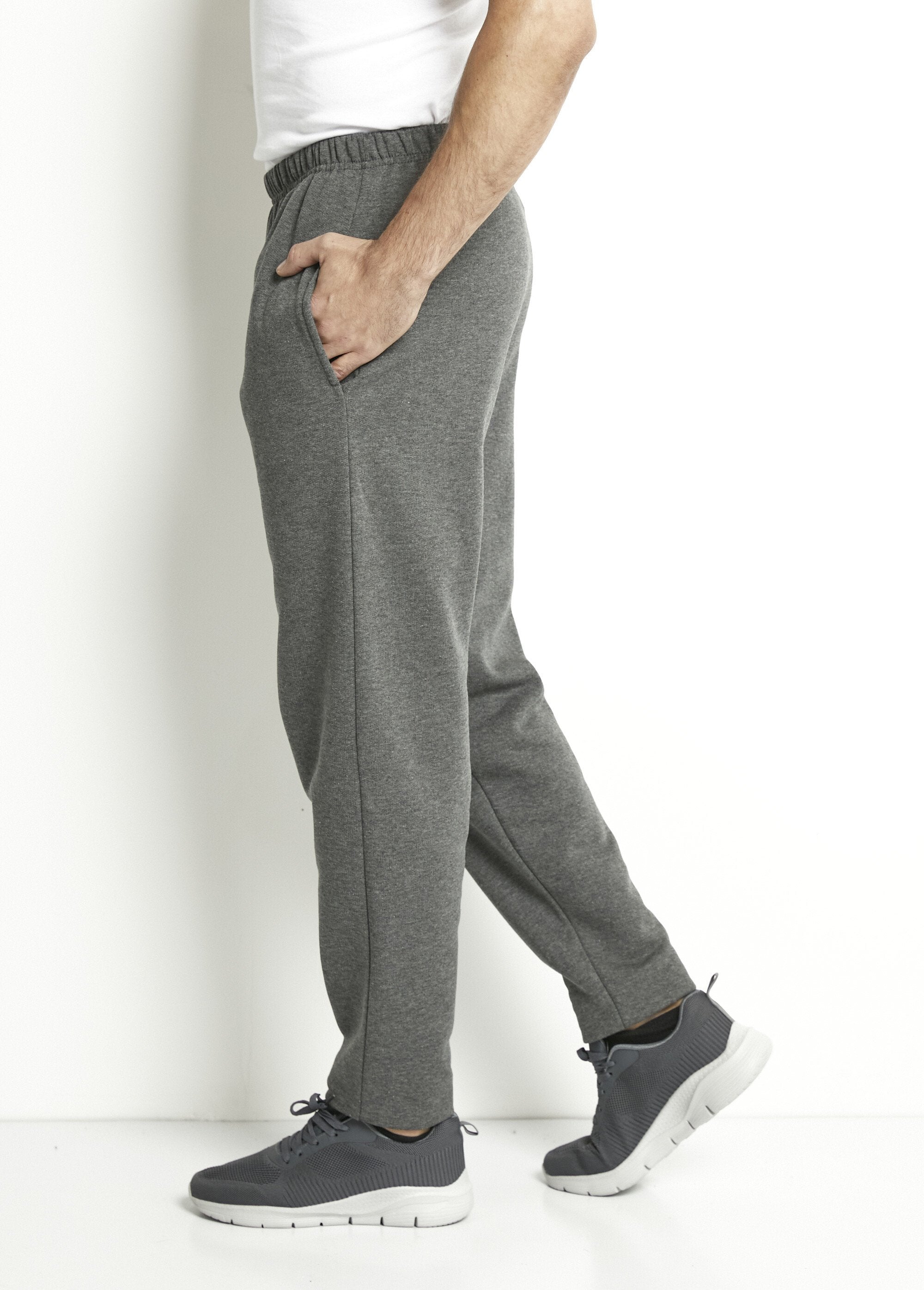 Pantalón_jogging_polar_con_cinturilla_elástica_Gris_antracita_DE1_slim