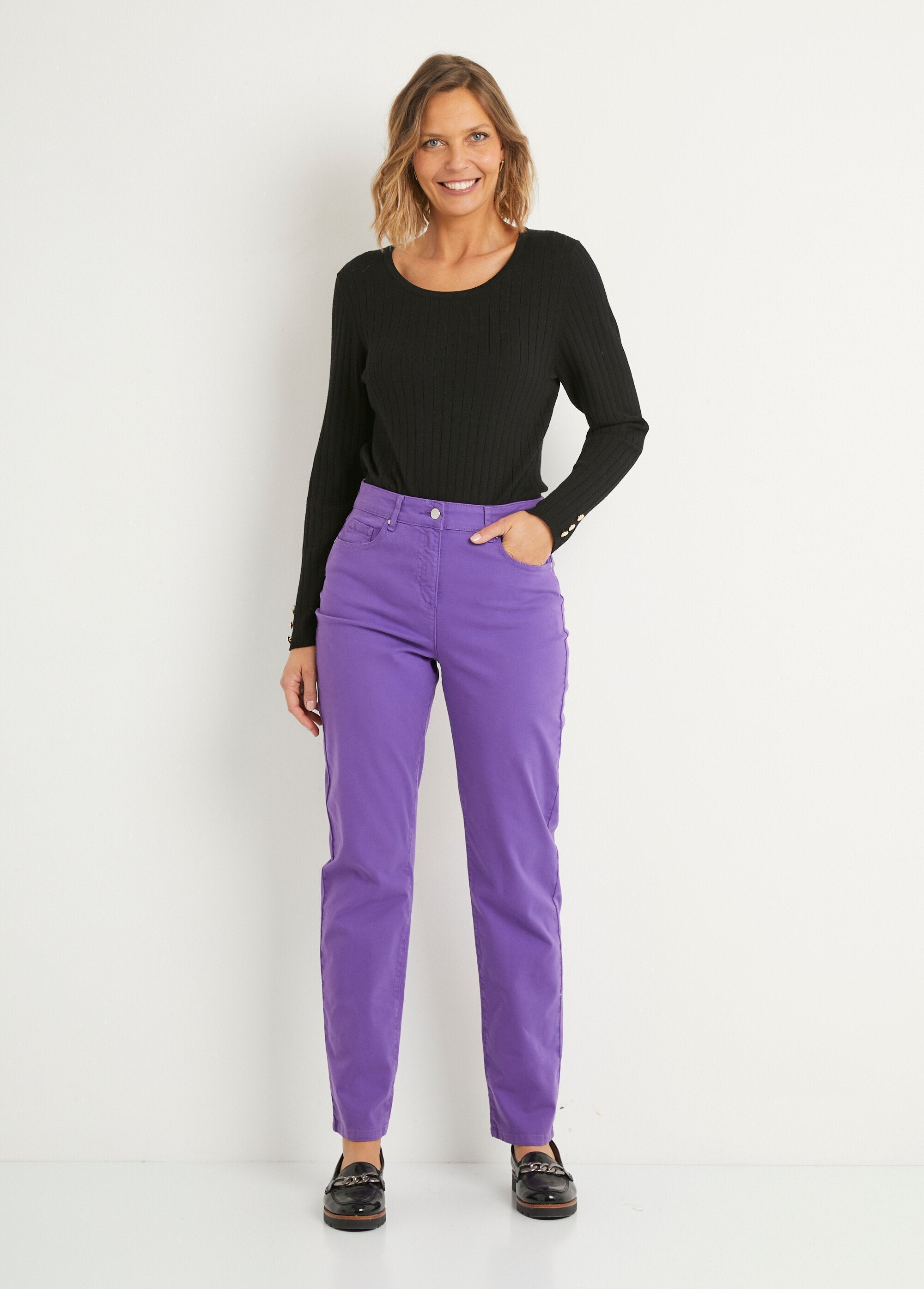 Pantalón_5_bolsillos_recto_de_algodón_elástico_Violet_SF1_slim