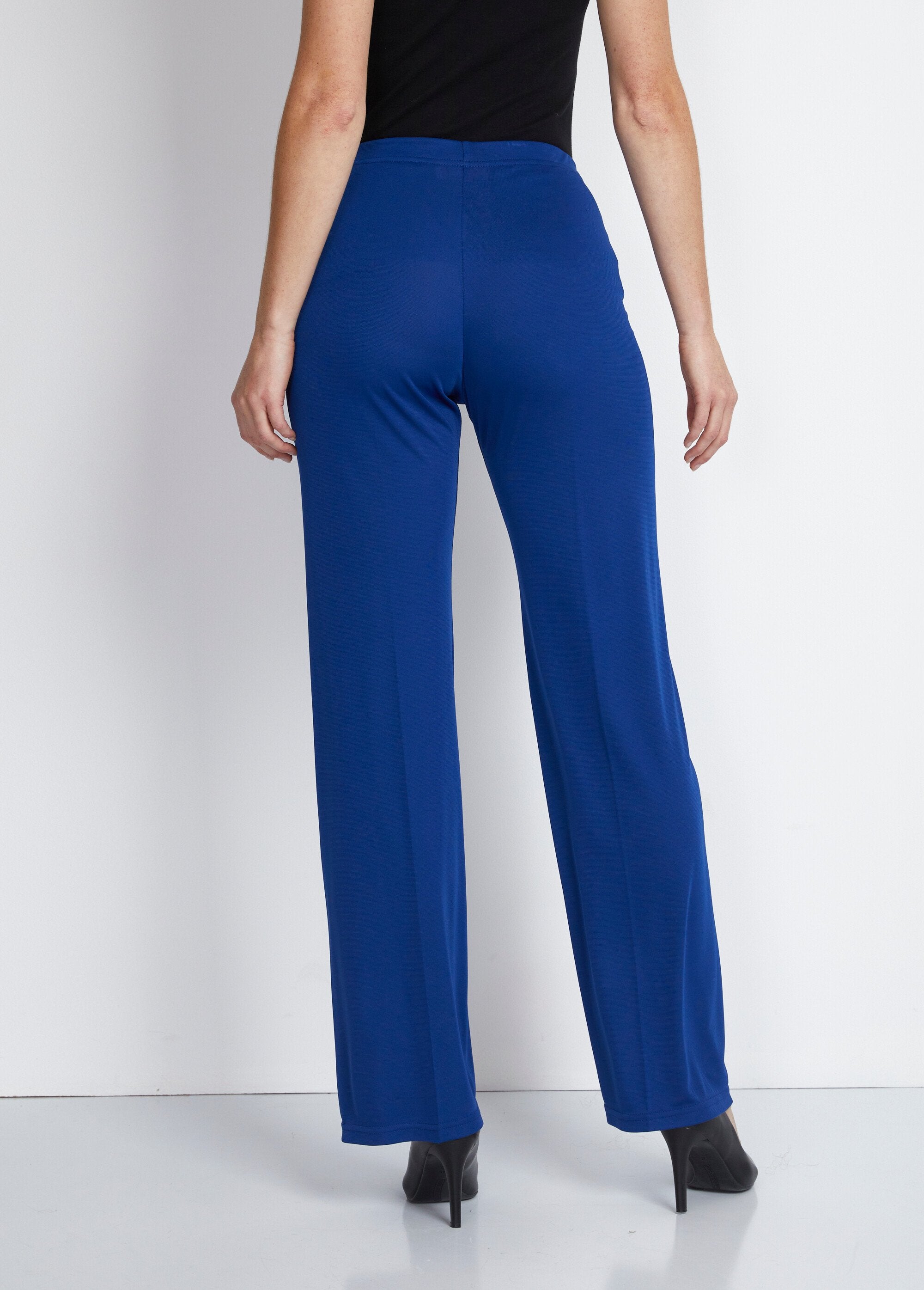 Pantalón_fluido_acampanado_con_cintura_elástica_Azul_DO1_slim