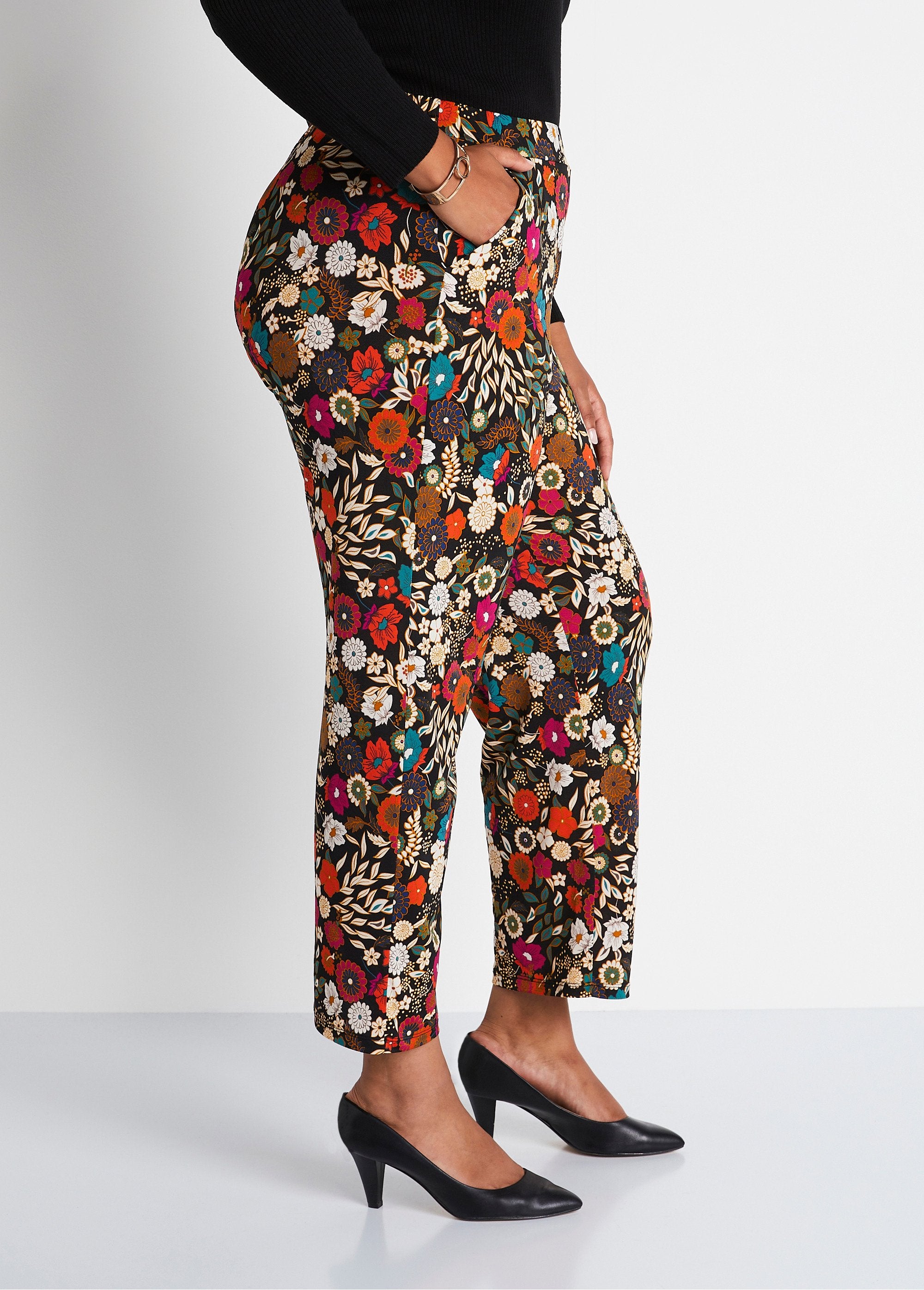 Pantalón_ancho_semielástico_con_cintura_normal_Estampado_negro_DR1_curvy