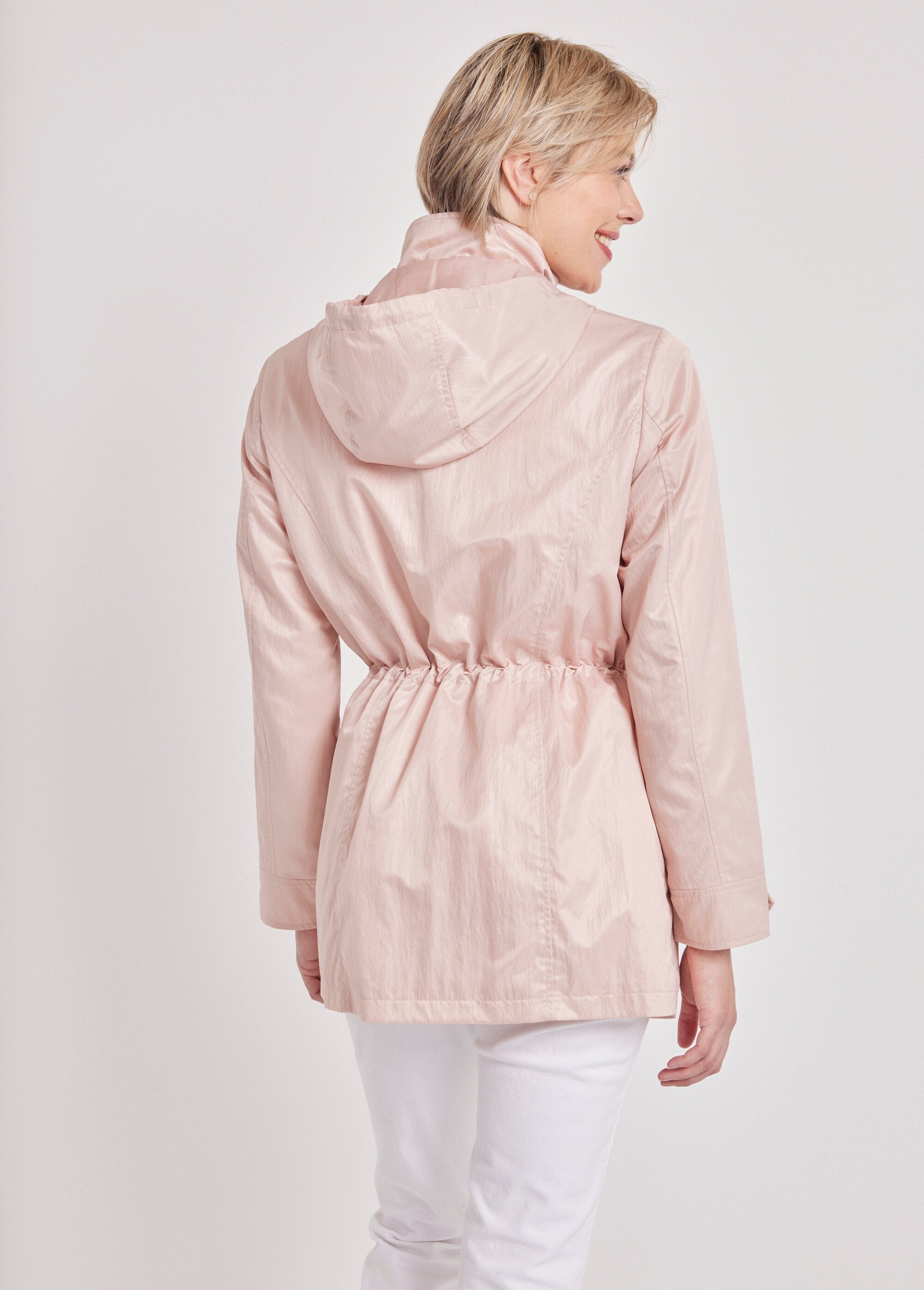 Parka_con_cremallera_y_botones_automáticos_rosa_nude_DO1_slim