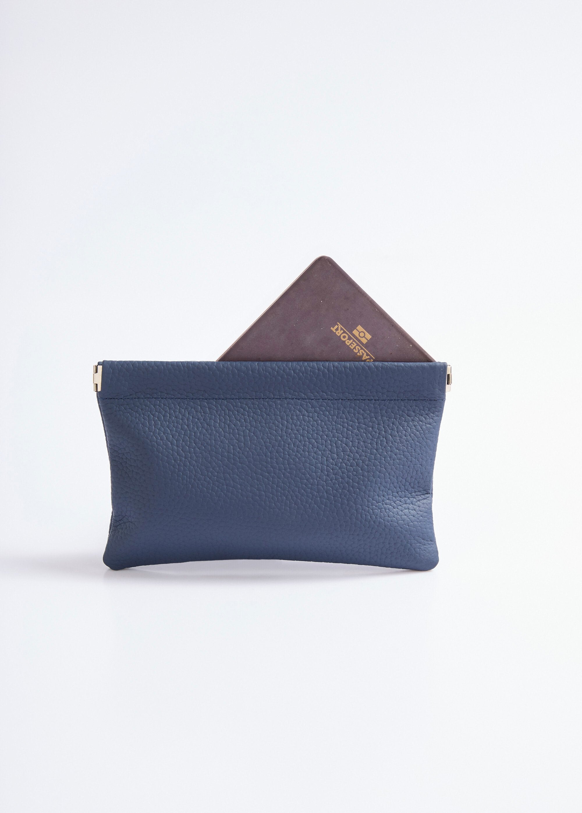 Pequeña_bolsa_de_cuero_con_cierre_rígido_Marina_FA1_slim