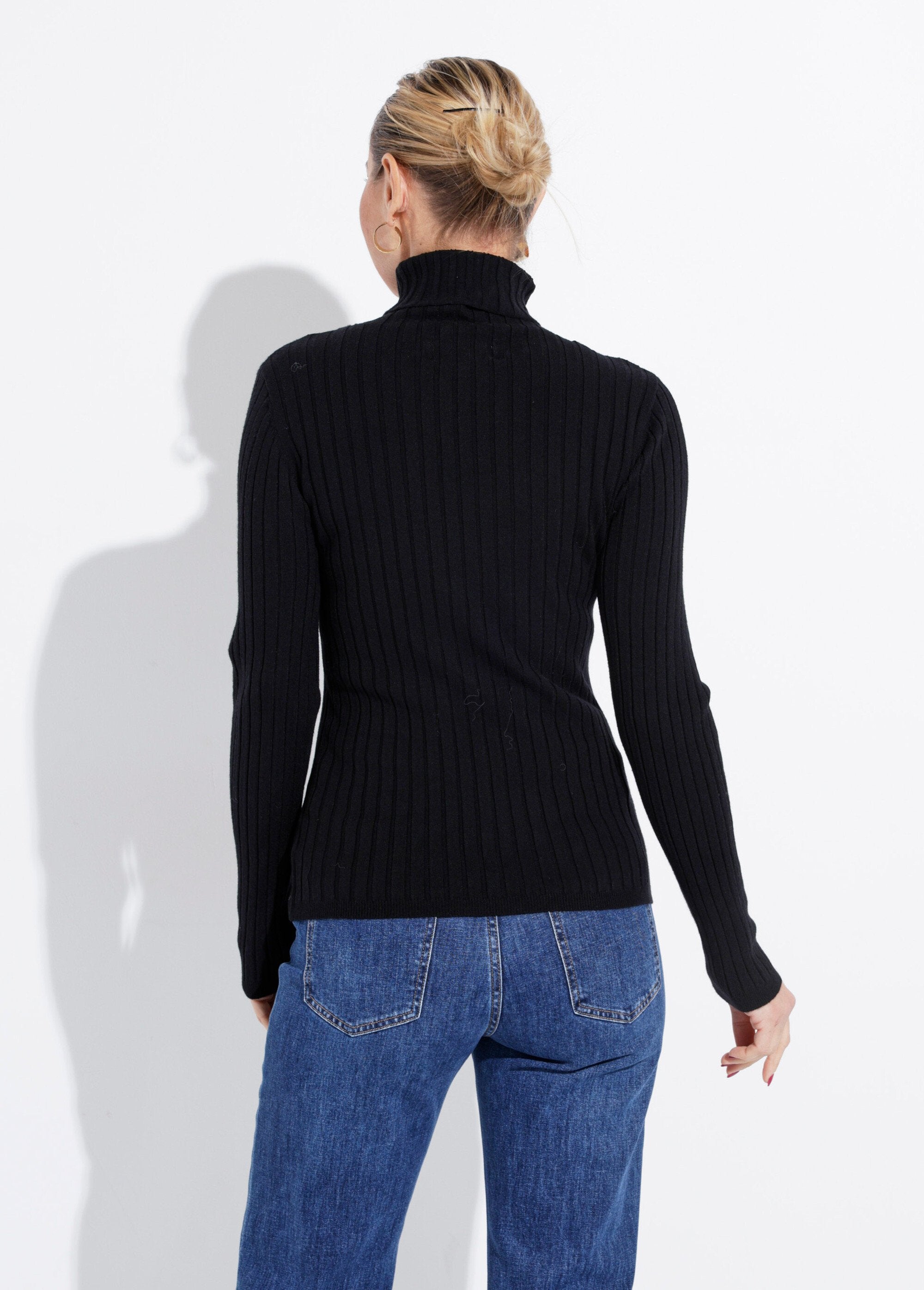 Suéter_fino_de_cuello_alto,_punto_plano._Negro_DO1_slim