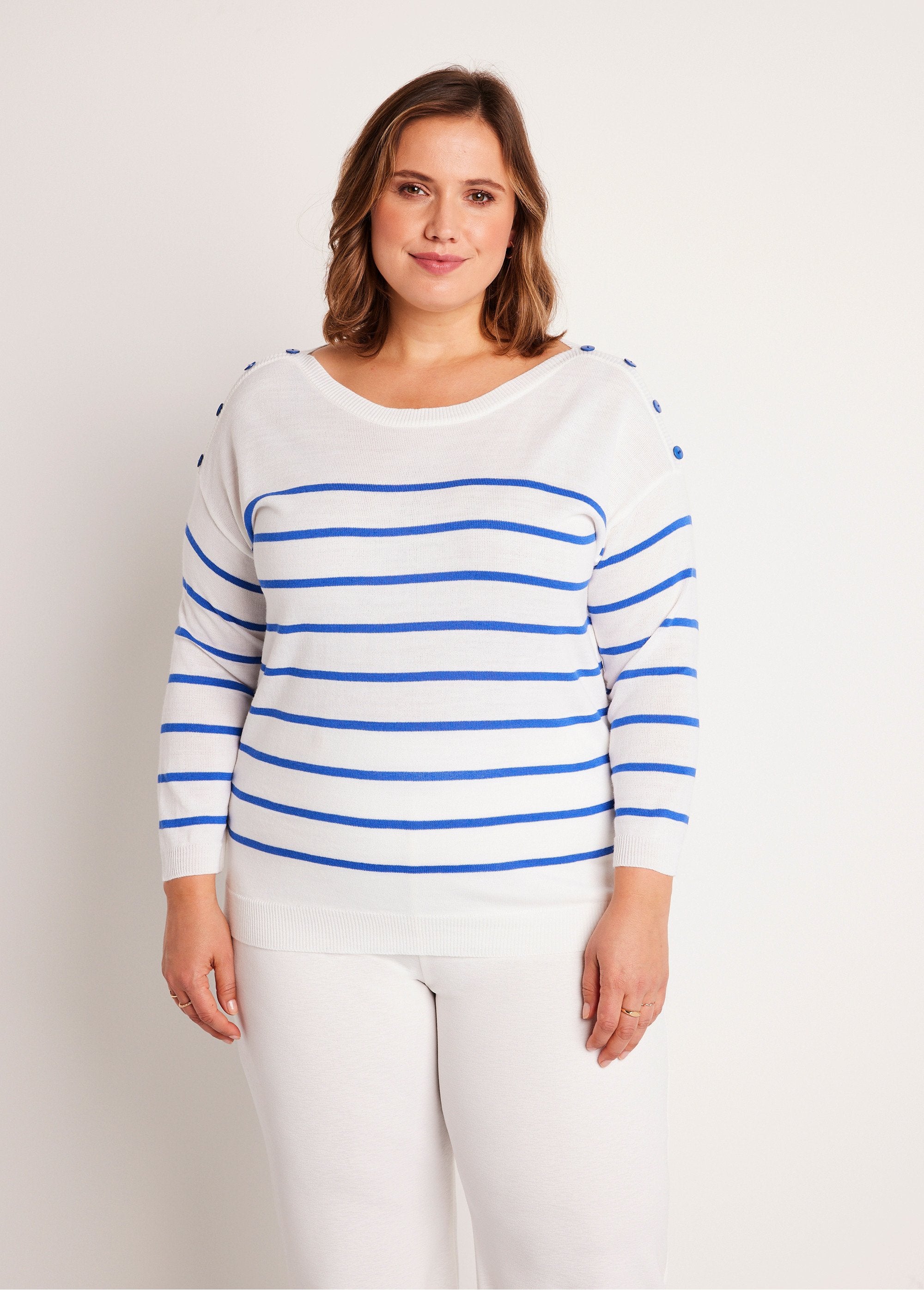 Jersey_rayas_finas_blanco_y_azul_FA1_curvy