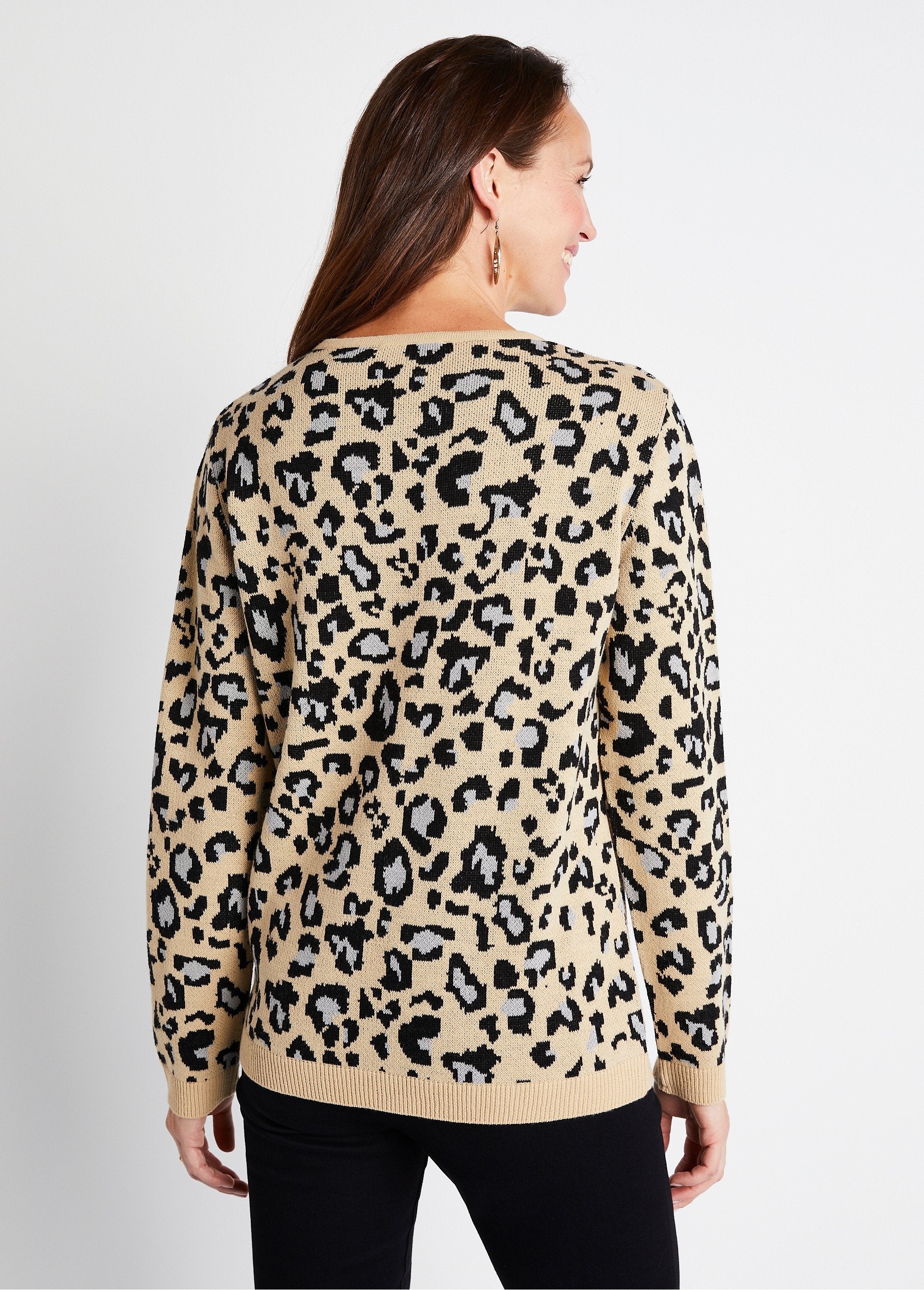 Jersey_jacquard_leopardo_cuello_redondo_Beige_y_negro_DO1_slim