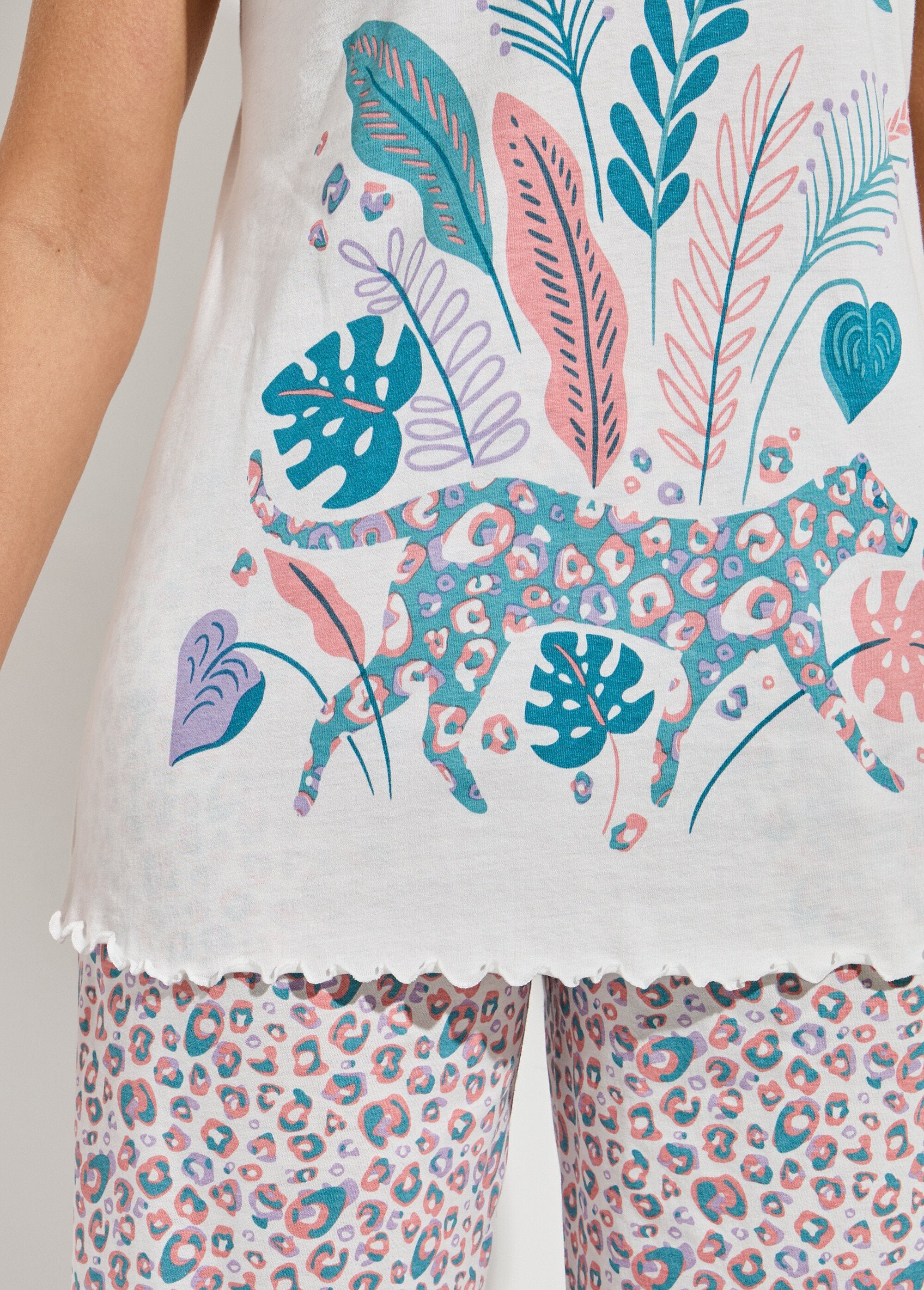 Pijama_corto_de_algodón_con_cuello_de_pico_y_manga_corta_Crudo_DE1_curvy