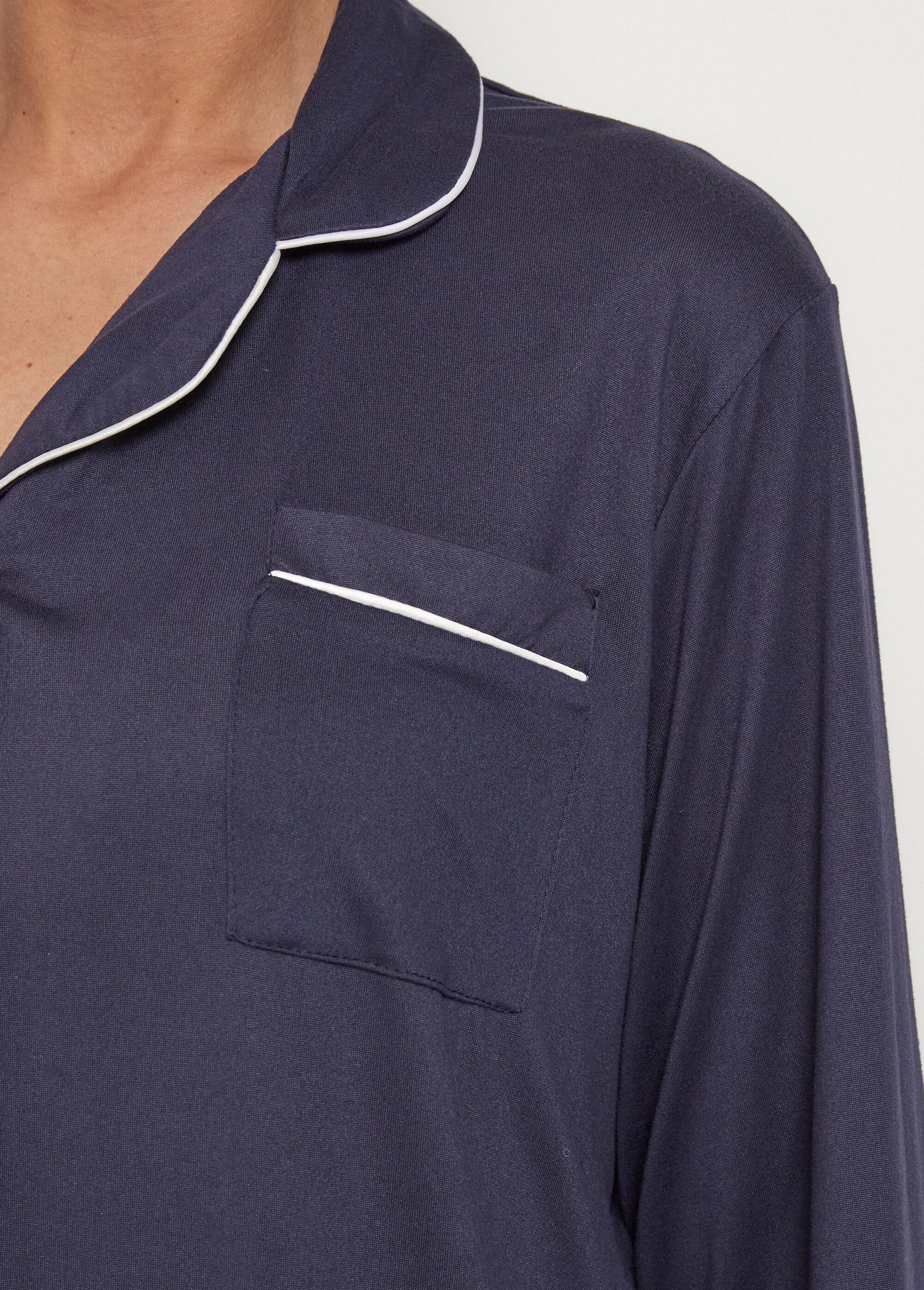 Pijama_de_cuello_sastre_y_manga_larga_Azul_DE1_slim