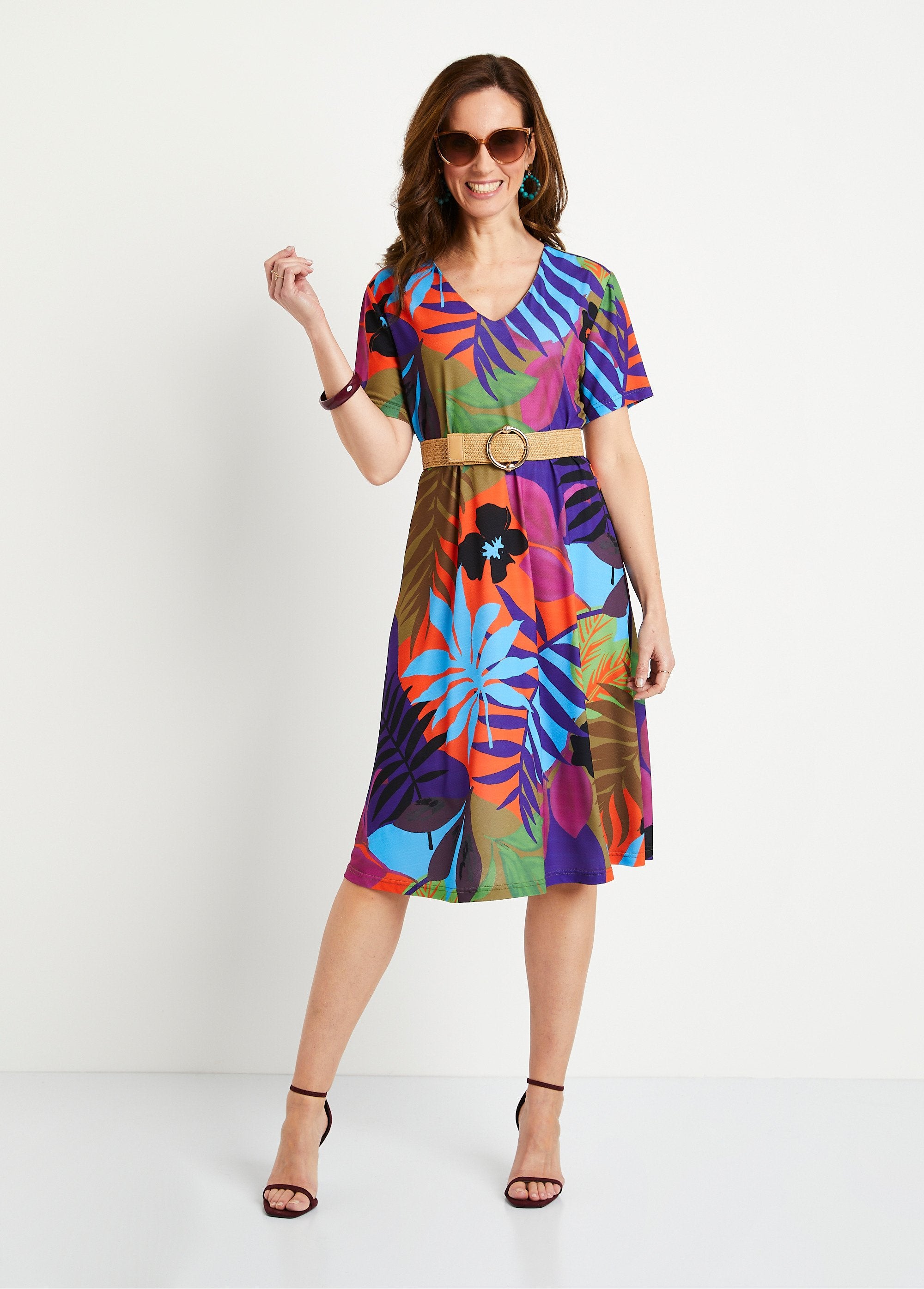 Vestido_corto_evasé_estampado_hojas_Multicolor_FA2_slim