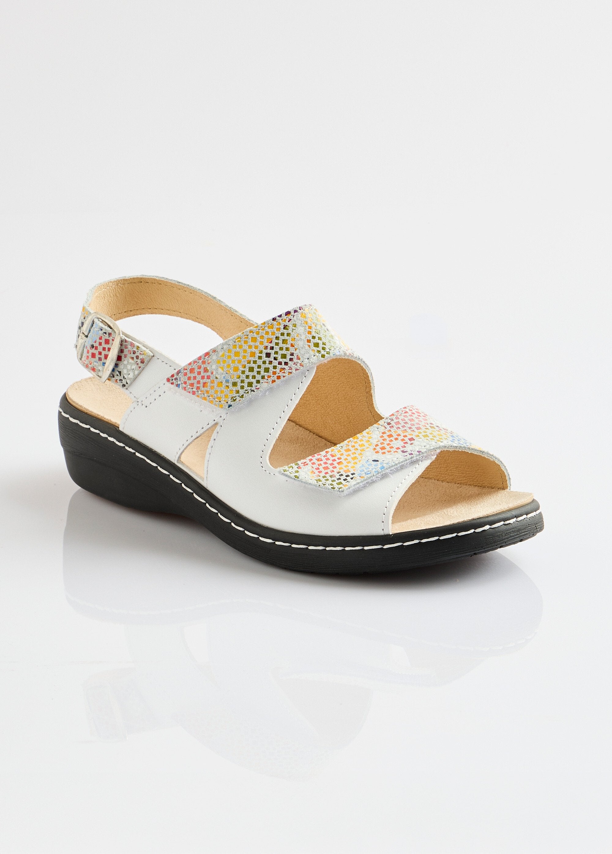 Sandalias_anchas_de_piel_Estampado_y_blanco_FA1_slim